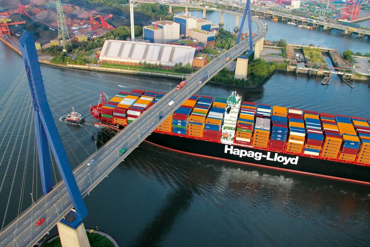 Hapag-Lloyd renews and expands Inmarsat Fleet Xpress commitment