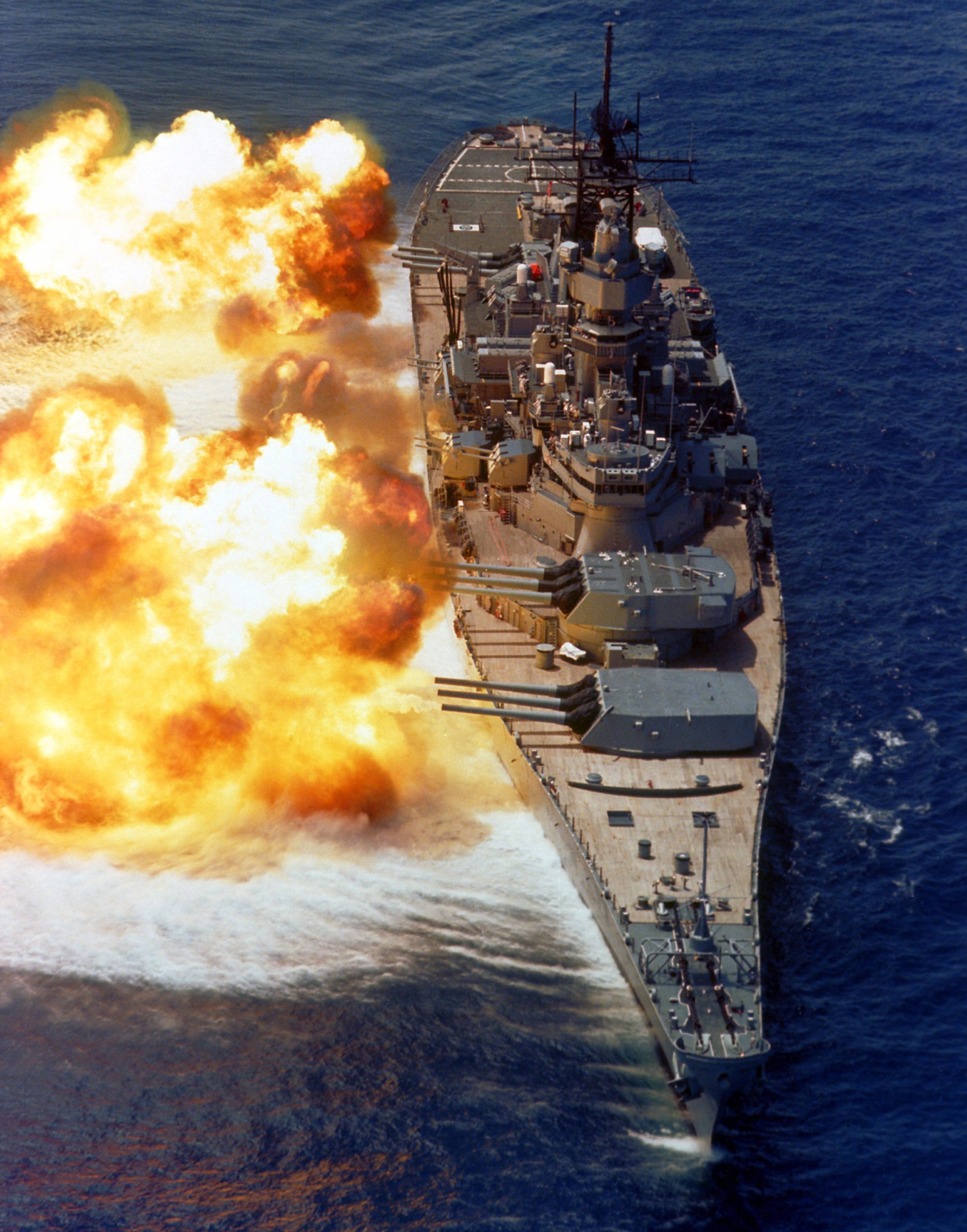 battleship firing main guns