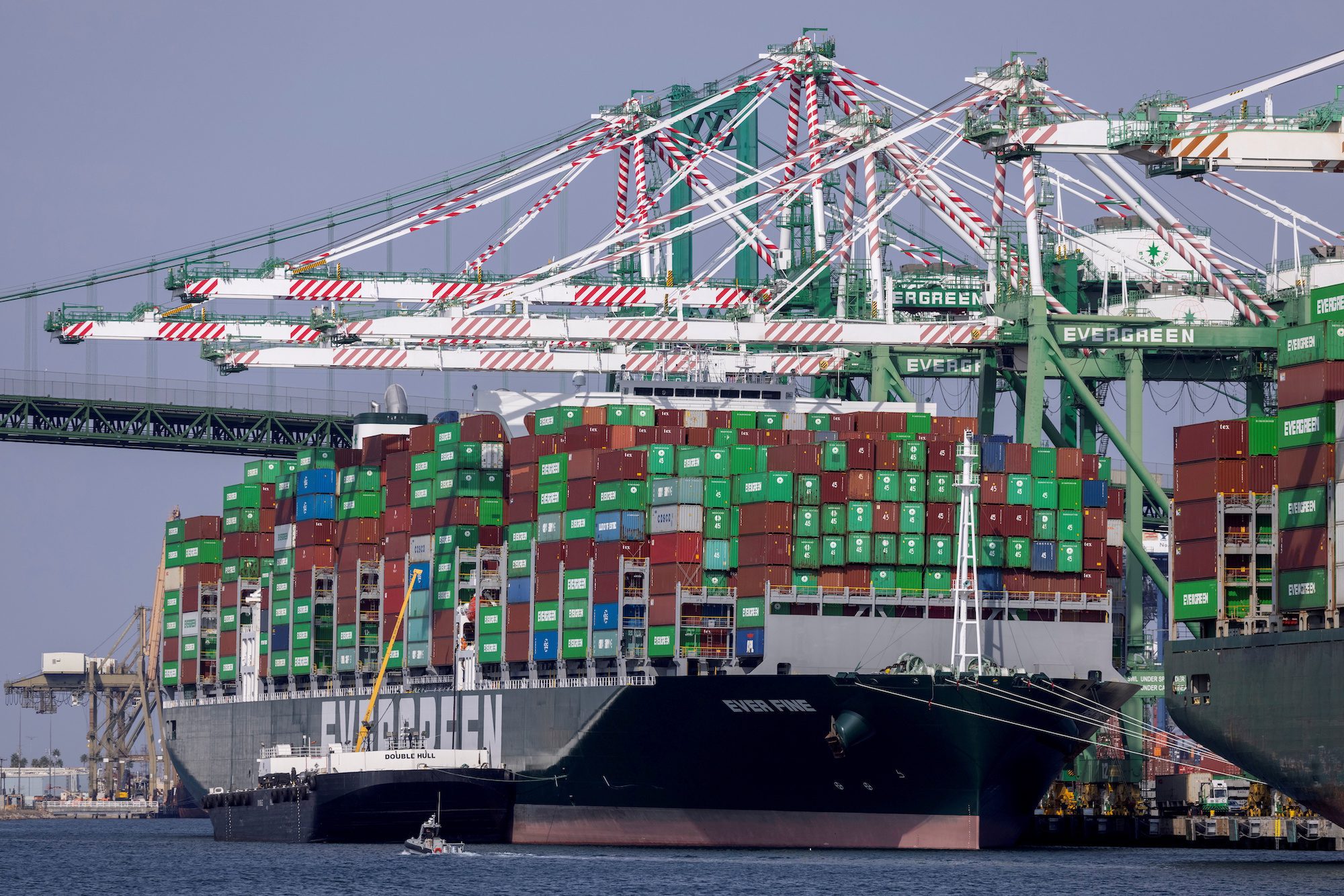Transpacific Container Rates Fall to Lowest Since July