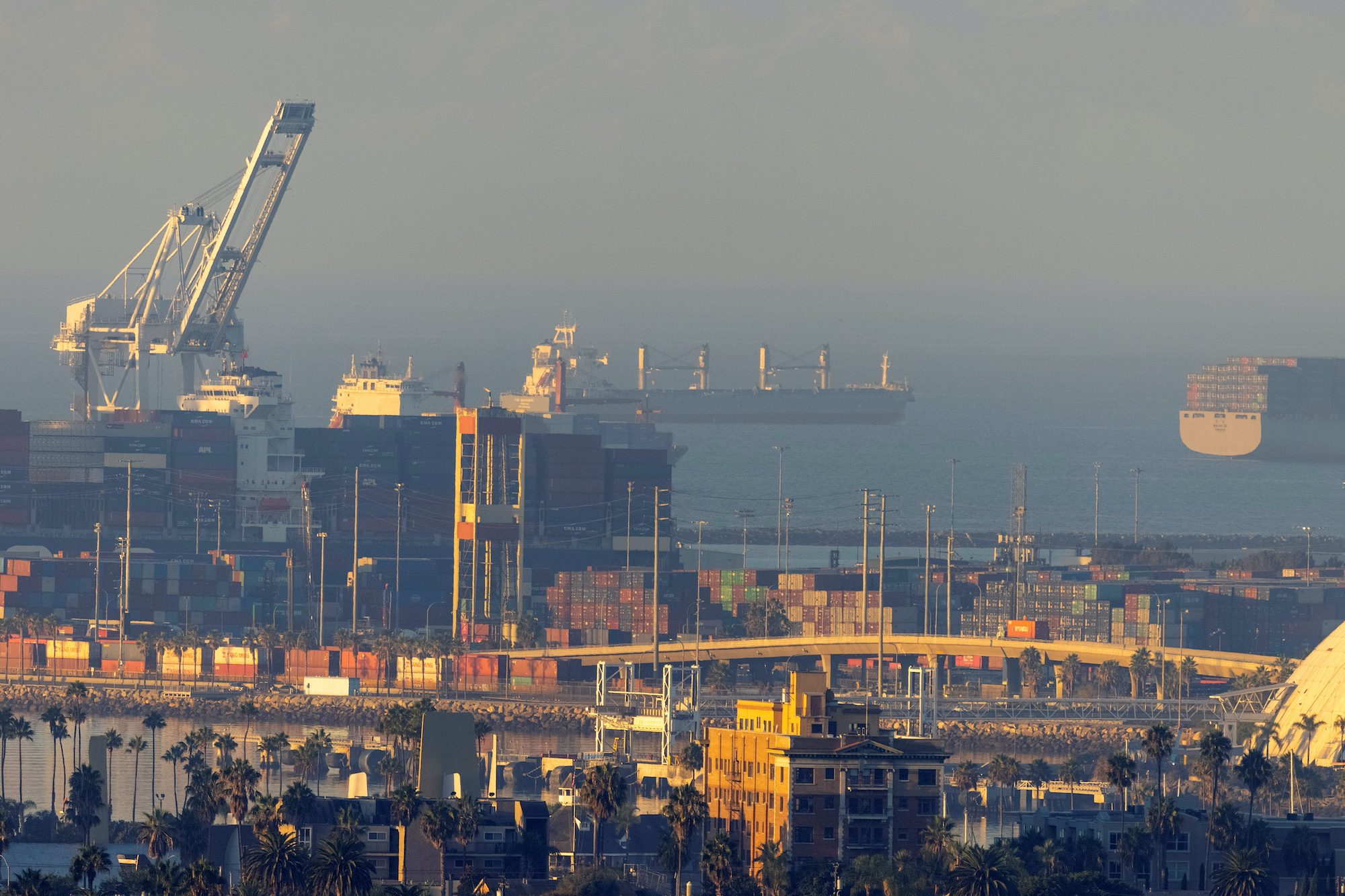 Despite Headwinds, Port of Long Beach Closes Busiest Quarter on Record