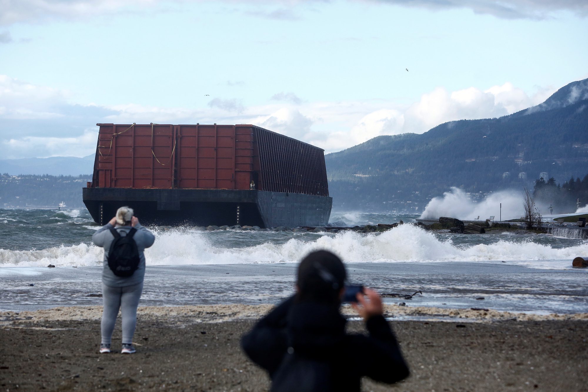 Flood Damage Cuts All Rail Access to Port of Vancouver, Canada’s Largest Port