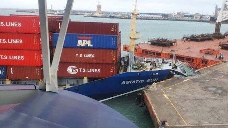 Watch: Containership Rams Pier in Taiwan