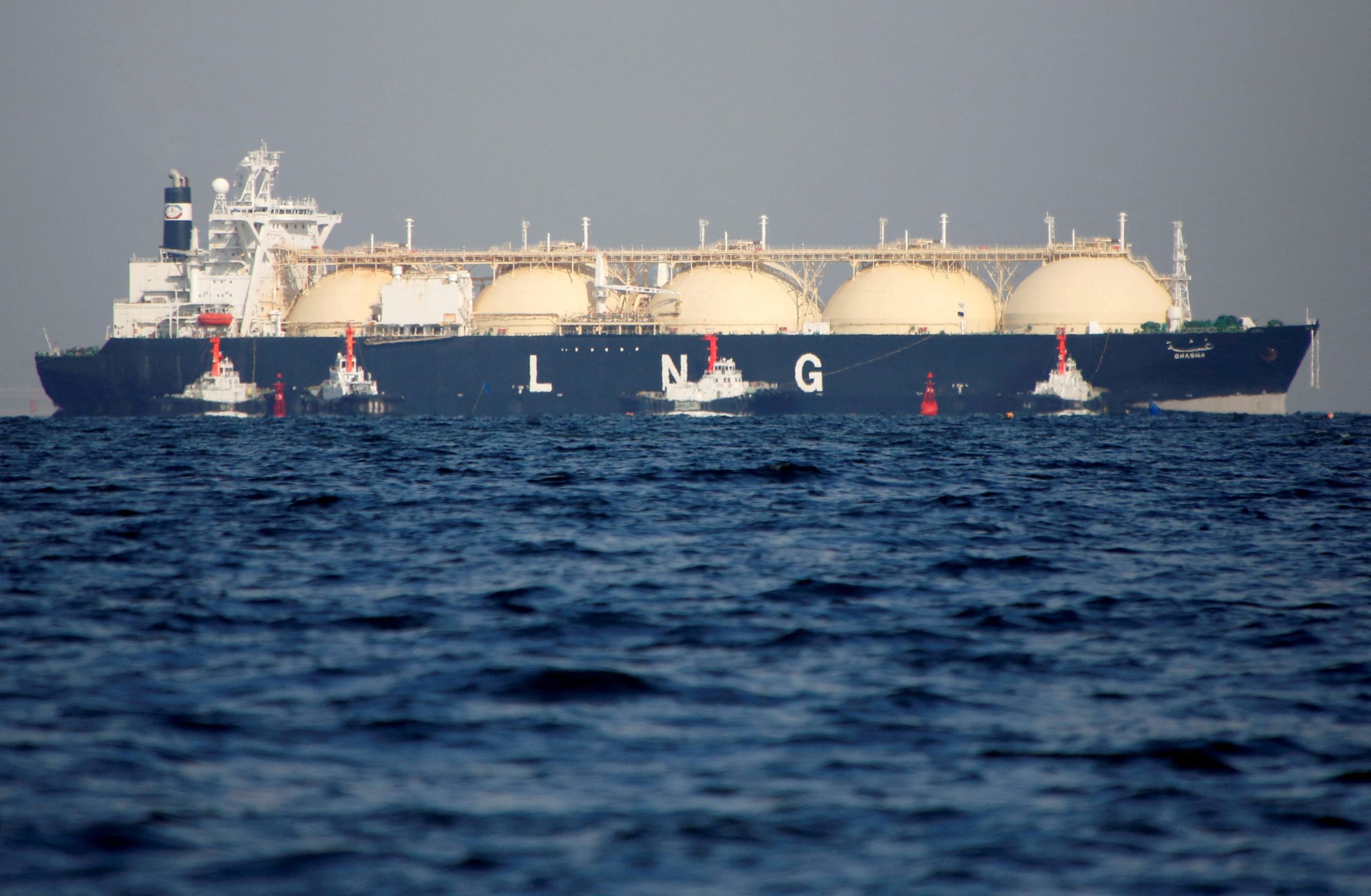 Traders Hoard LNG At Sea Before EU's Long Winter