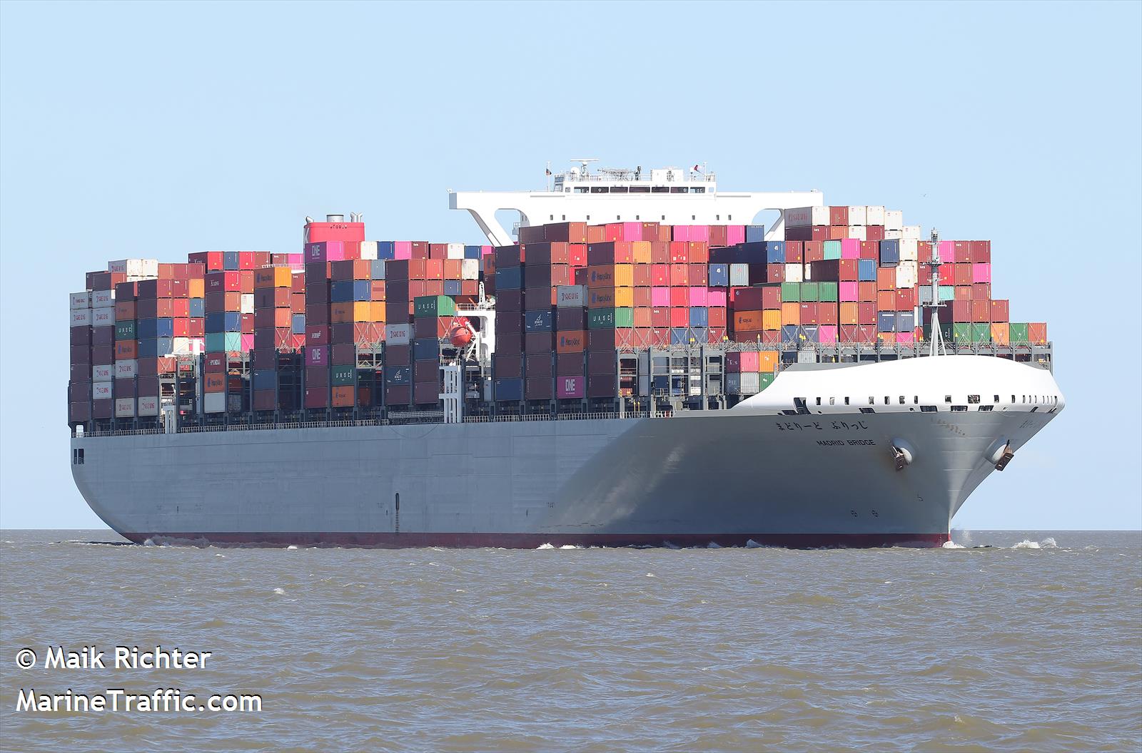 Madrid Bridge to Discharge Damaged Containers in Charleston, ONE Says