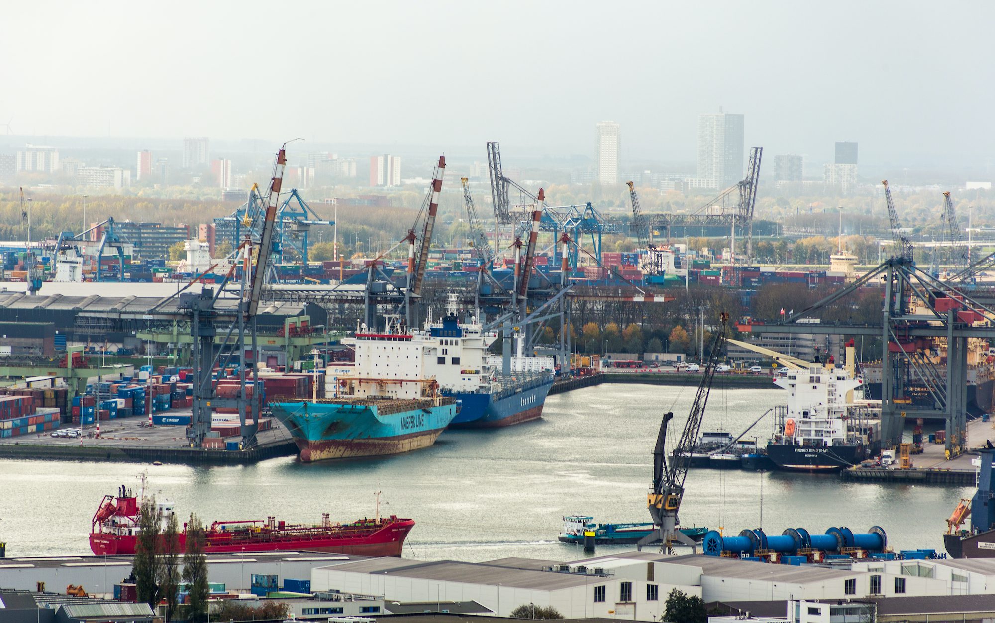Port of Rotterdam. Sotkc Photo: Ali A Suliman / Shutterstock.com