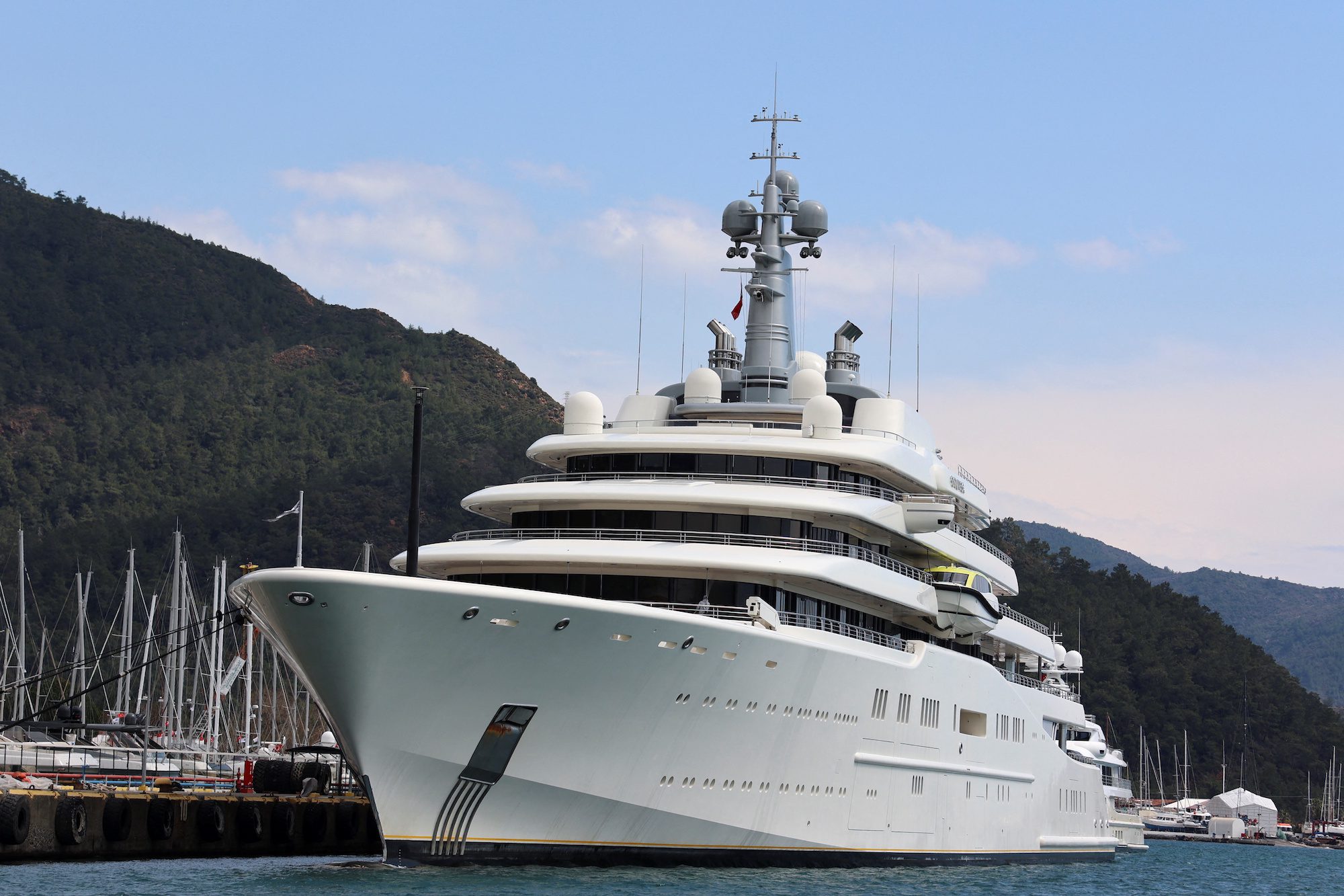 Second Superyacht Linked to Russian Oligarch Abramovich Tracked Off Turkey