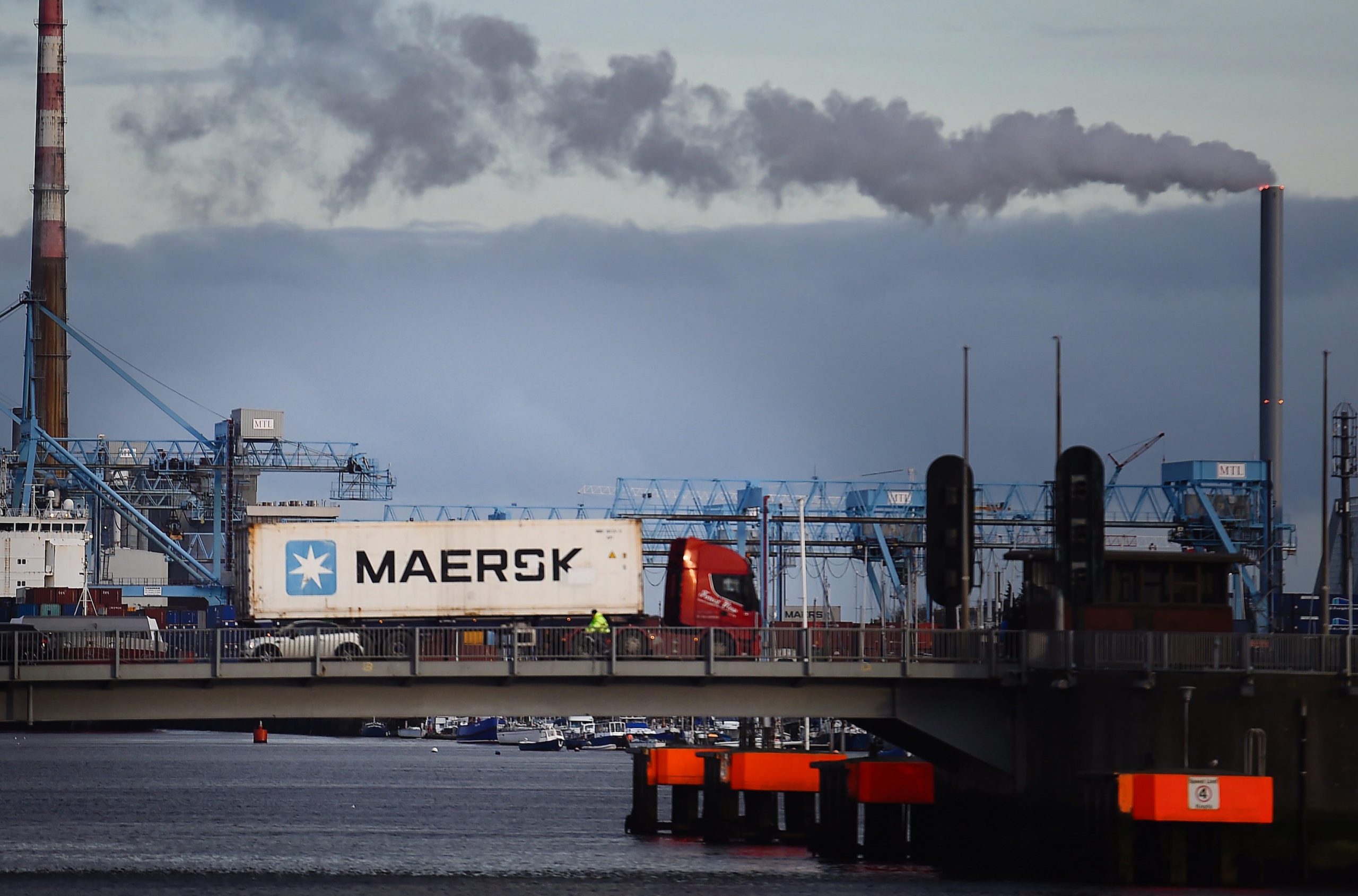 Maersk Truck OnBridge