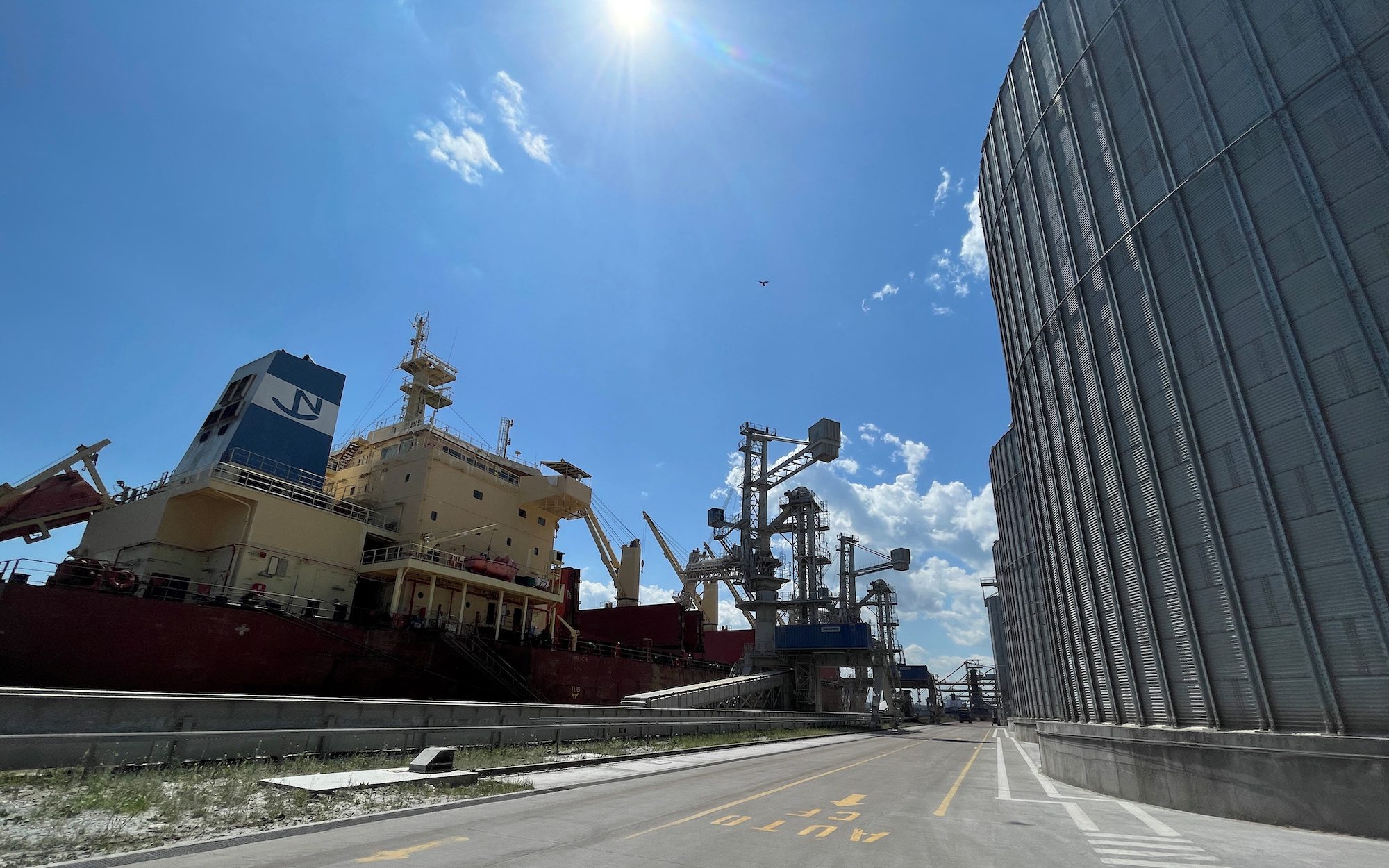 Romanian Port Races Against Clock to Move Ukrainian Grain