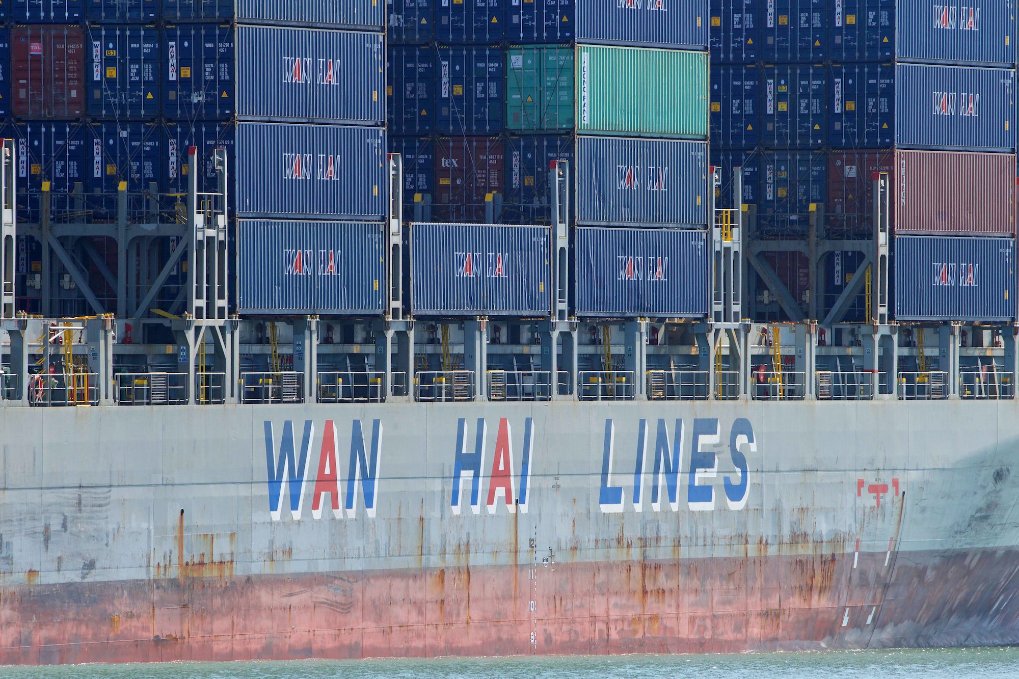Wan Hai Lines Selling 10 Containerships for Scrap