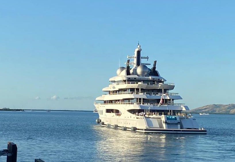 U.S. Sailing Seized Russian Megayacht to Hawaii with New Crew
