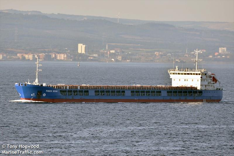 Zhibek Zholy cargo ship underway