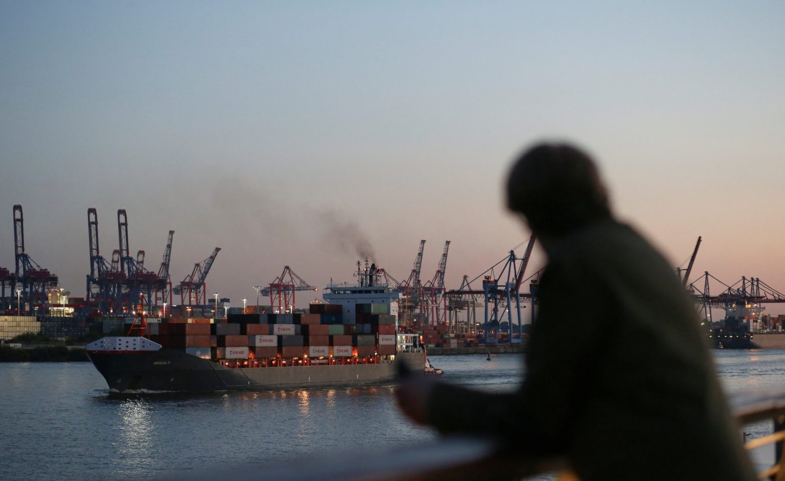 German Port Congestion, Supply Bottlenecks Weigh on Global Trade