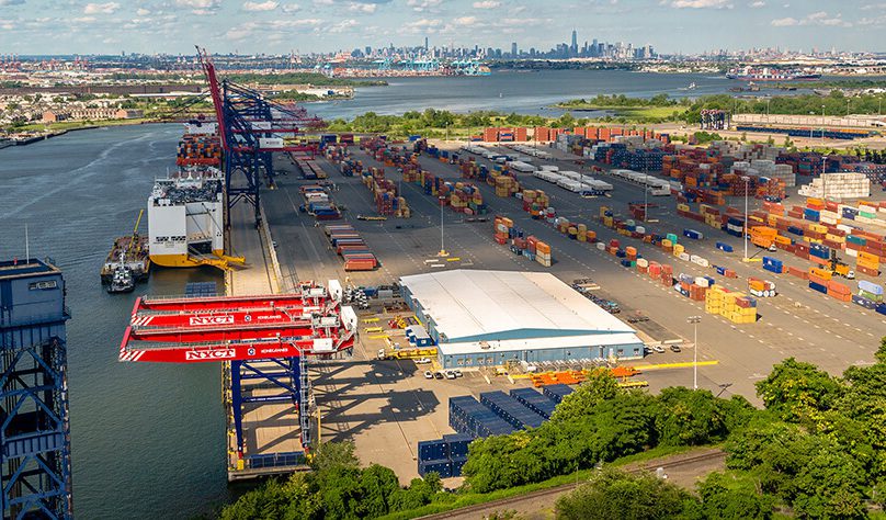 Hapag-Lloyd Among Shortlisted Bidders for GCT Terminals in New York and New Jersey
