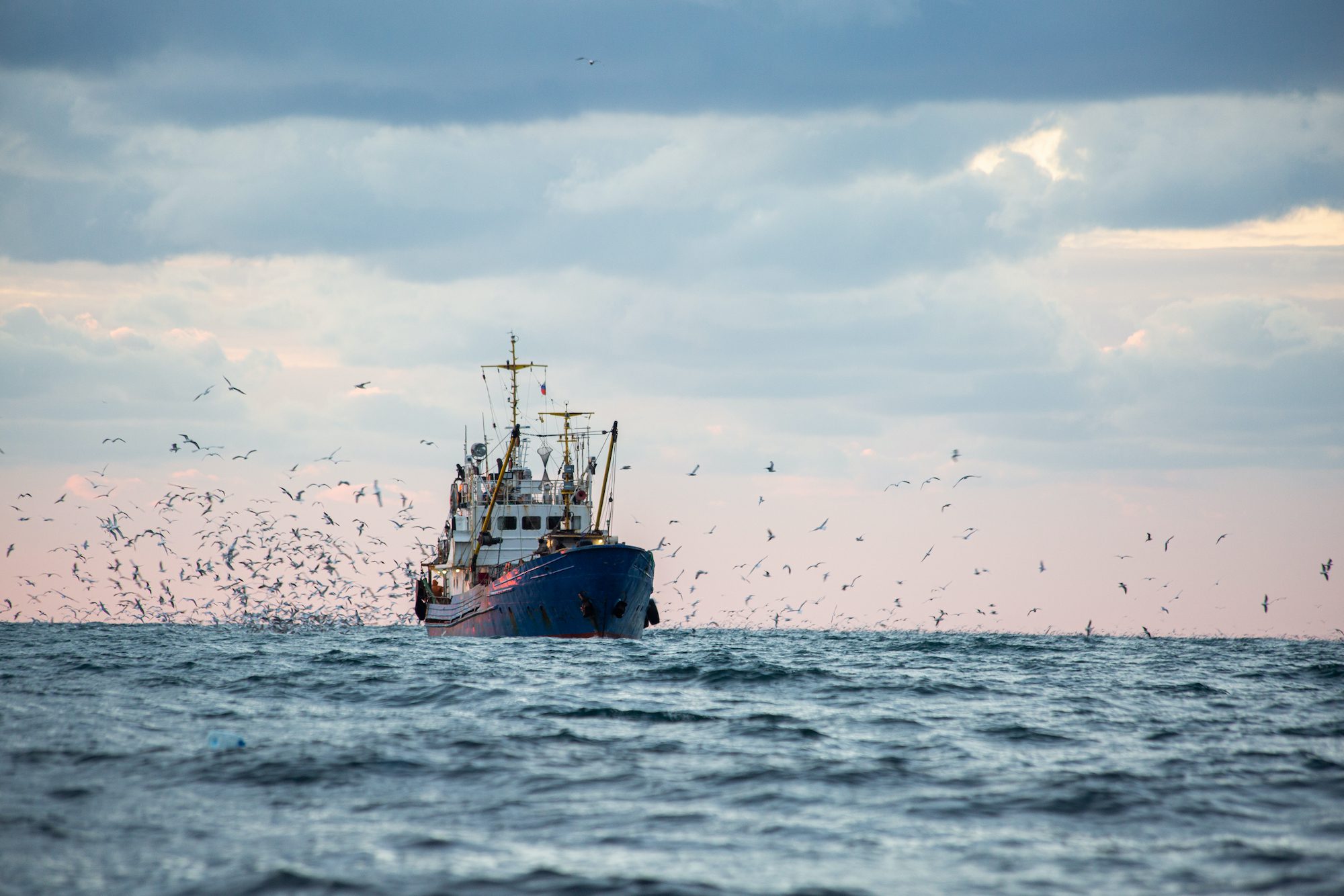 Norway Limits Port Access for Russian Fishing Vessels