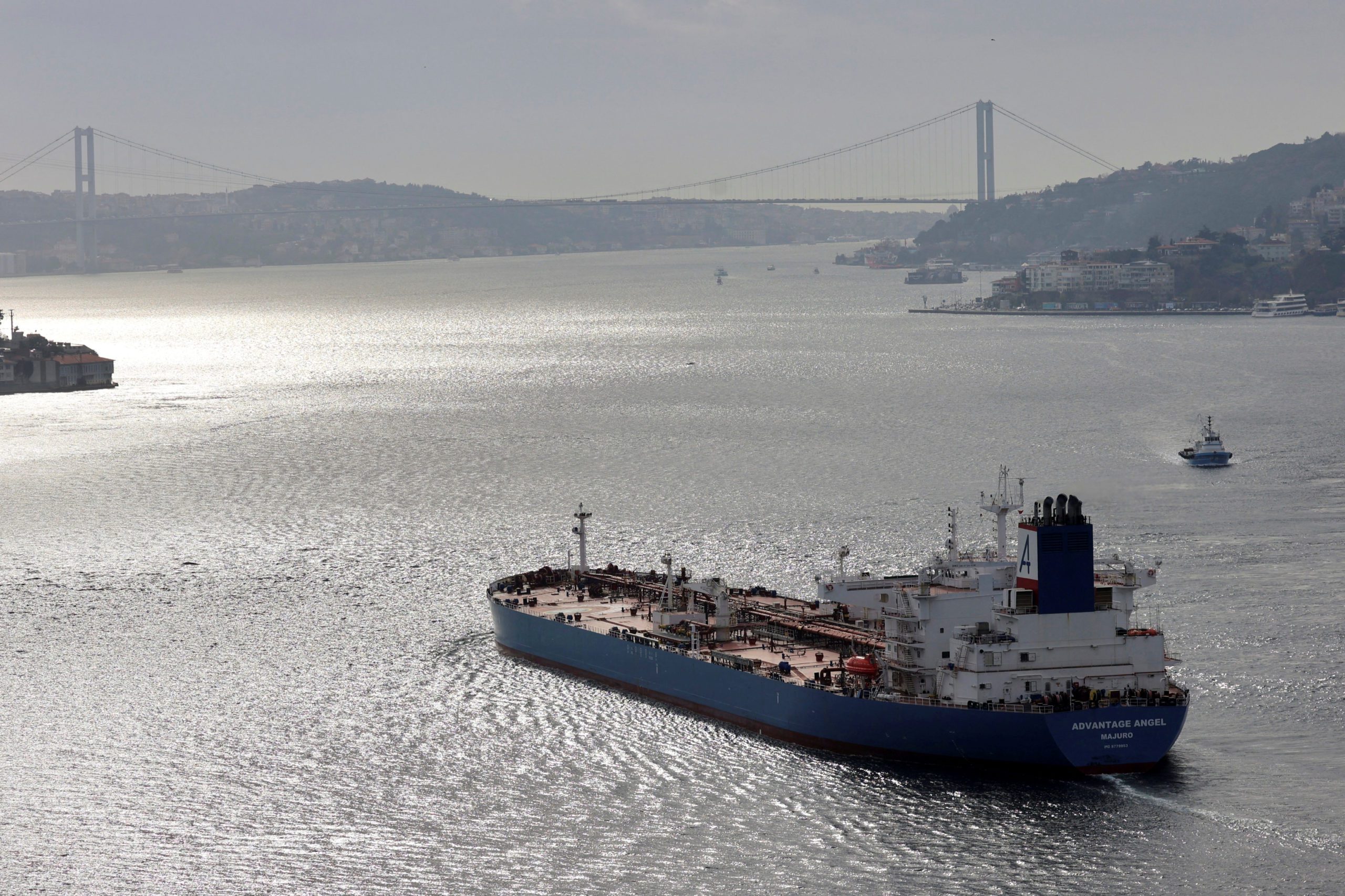 Oil Supertanker Rates Surge as Cargoes From Mideast Climb