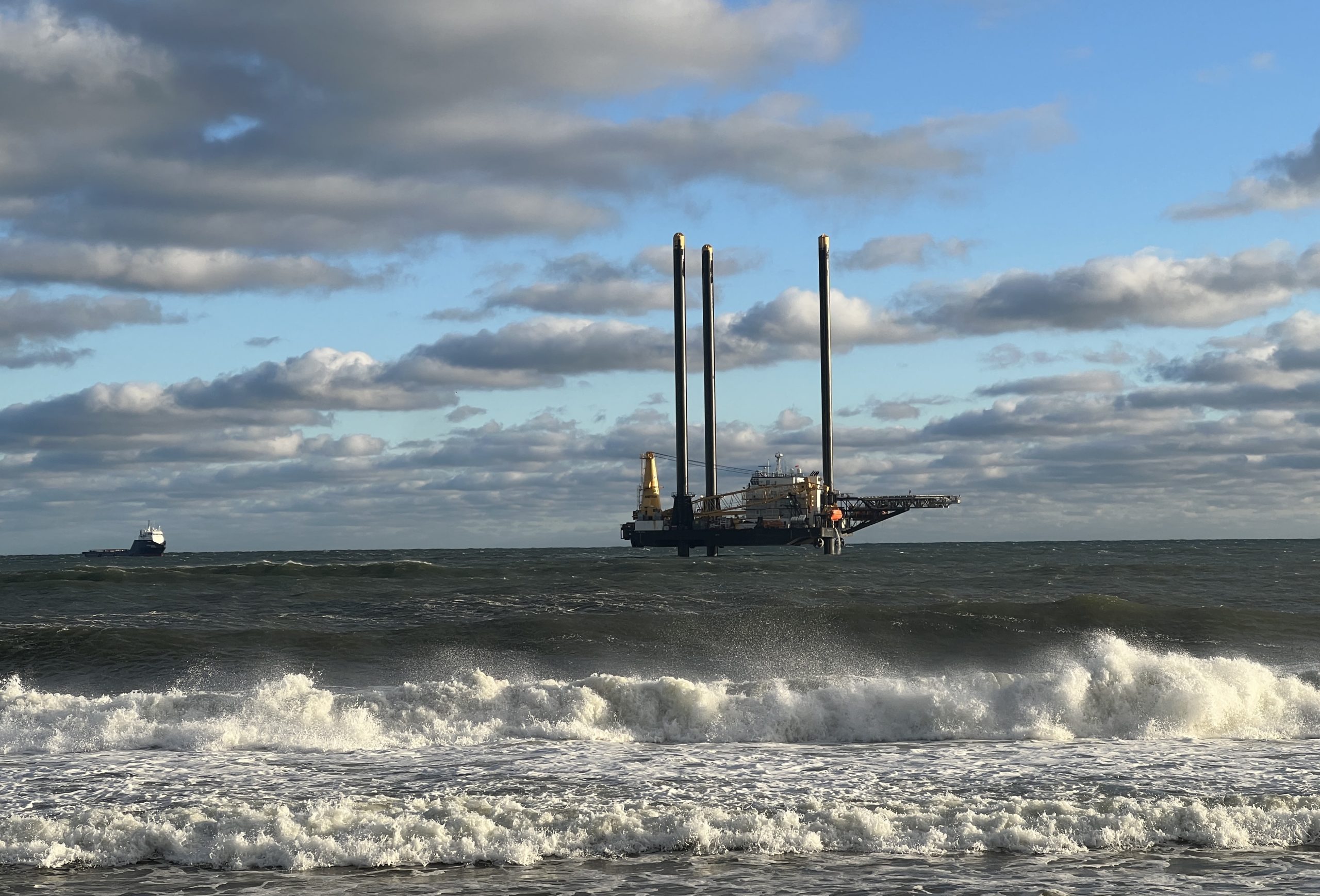 A jackup works to prepare the seabed for a cable that will connect the South Fork Wind offshore wind farm, 35 miles east of Montauk Point to the onshore electric grid. Photo courtesy South Fork Wind