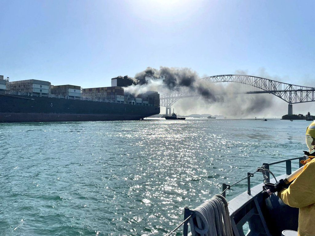 Containership Suffers Engine Room Fire at the Panama Canal