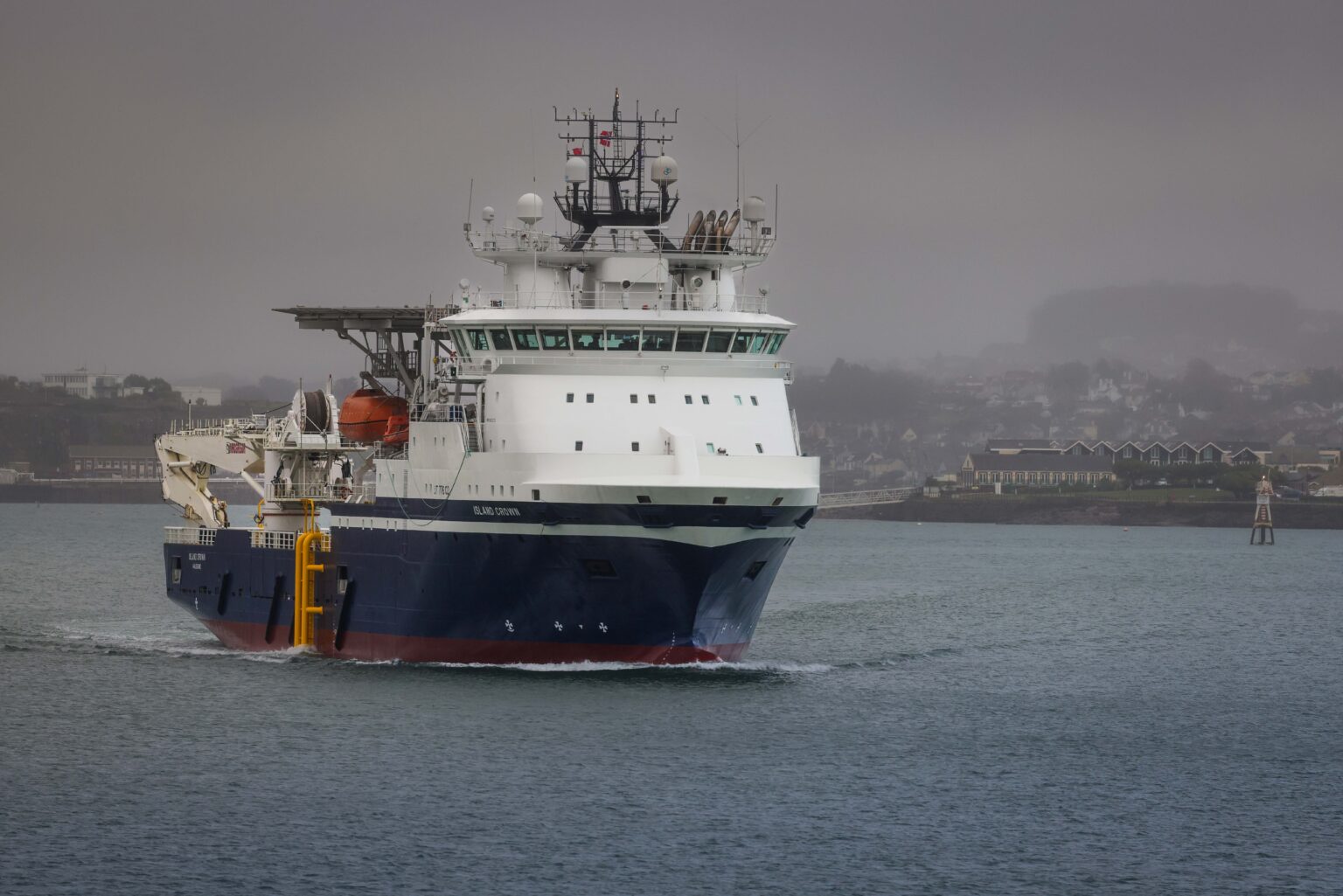 UK Royal Navy Welcomes New Mine-Hunting 'Mother Ship'