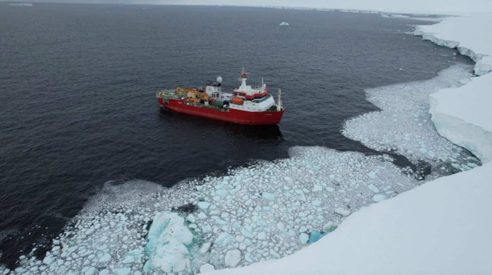 As Ice Recedes, Italian Ship Makes Record Journey into the Antarctic