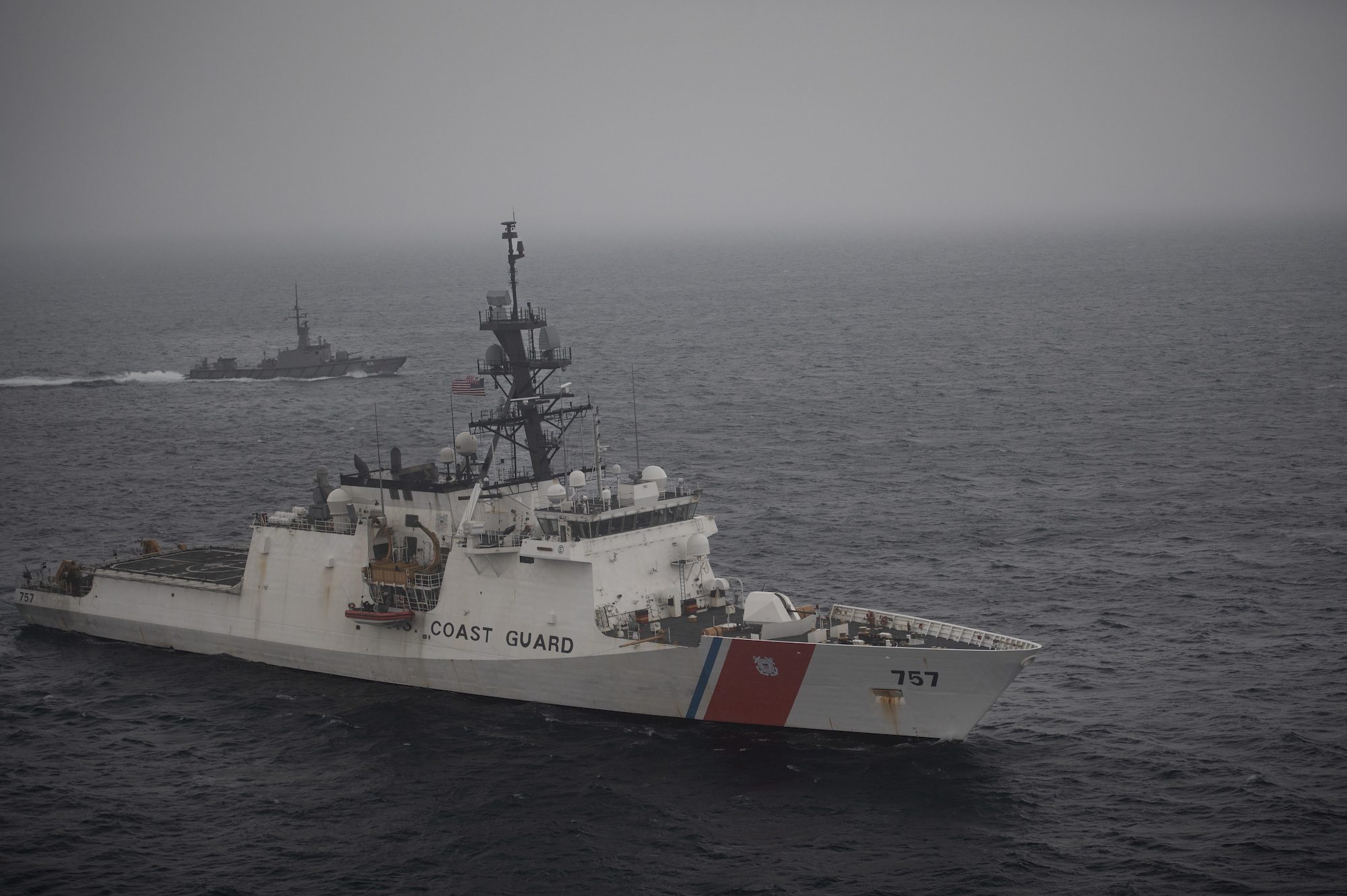 Philippines, U.S. Considering Joint Coast Guard Patrols in South China Sea