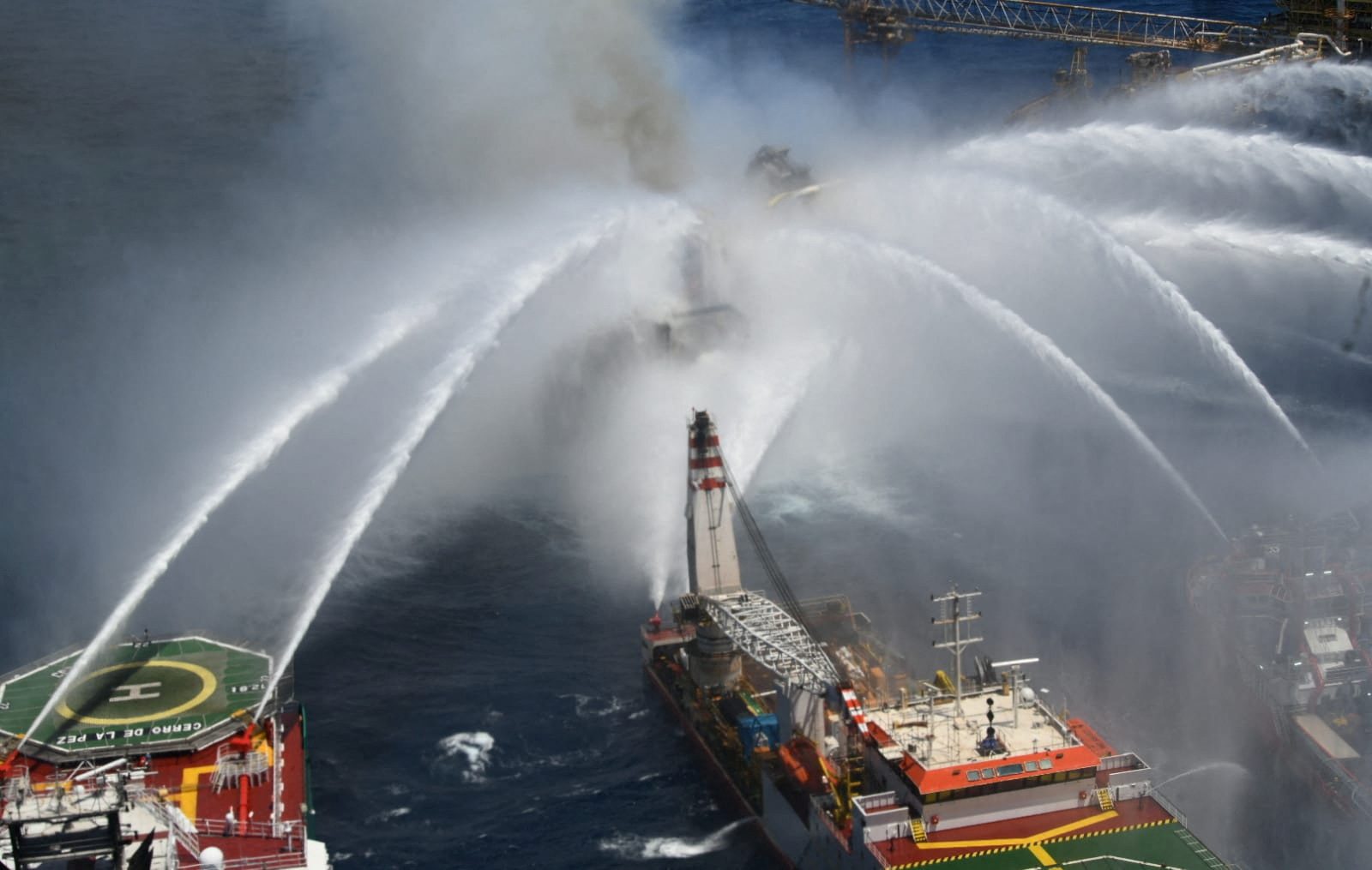 Large Oil Spill Reported Near Site of Pemex Platform Blast in Gulf of Mexico