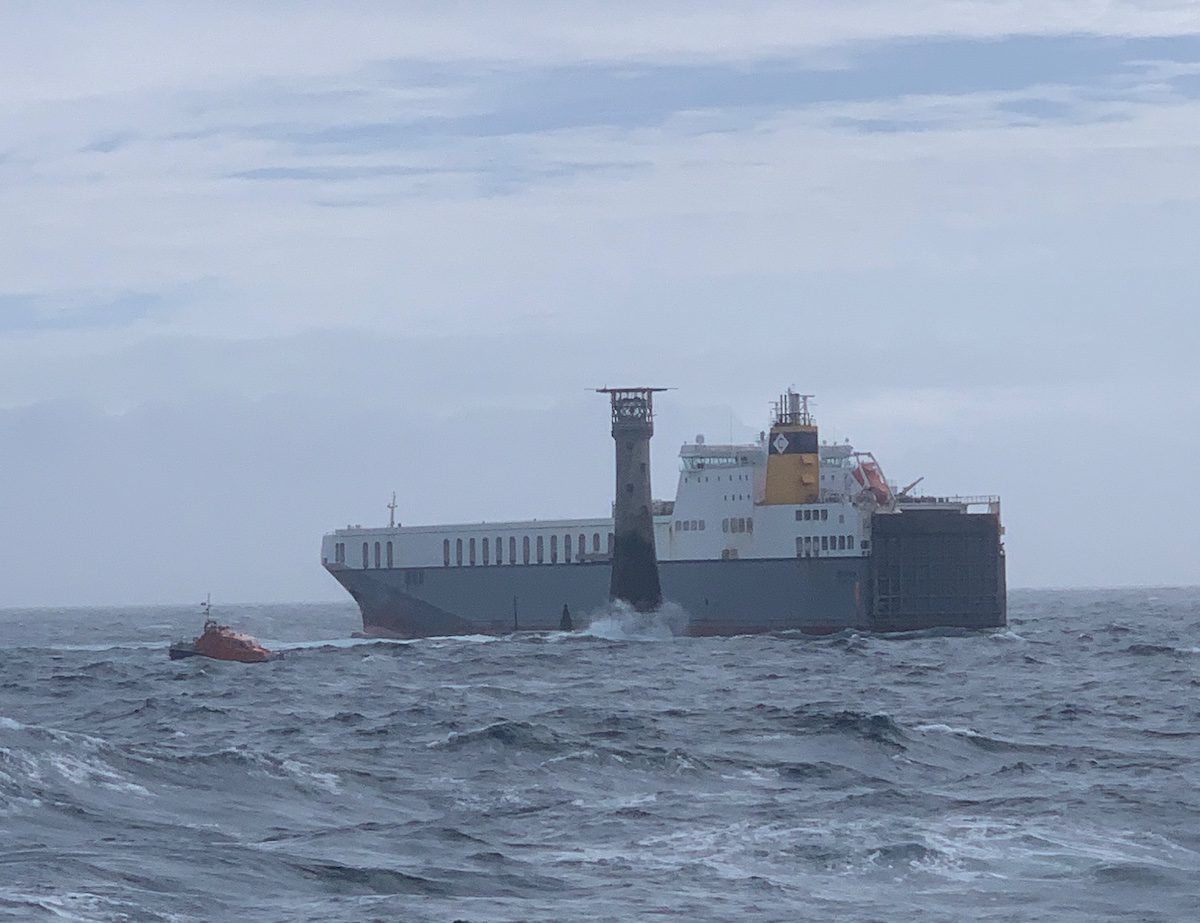 Update: Ro-Ro Cargo Ship RESCUED After Grounding on Lighthouse Off Cornwall, England