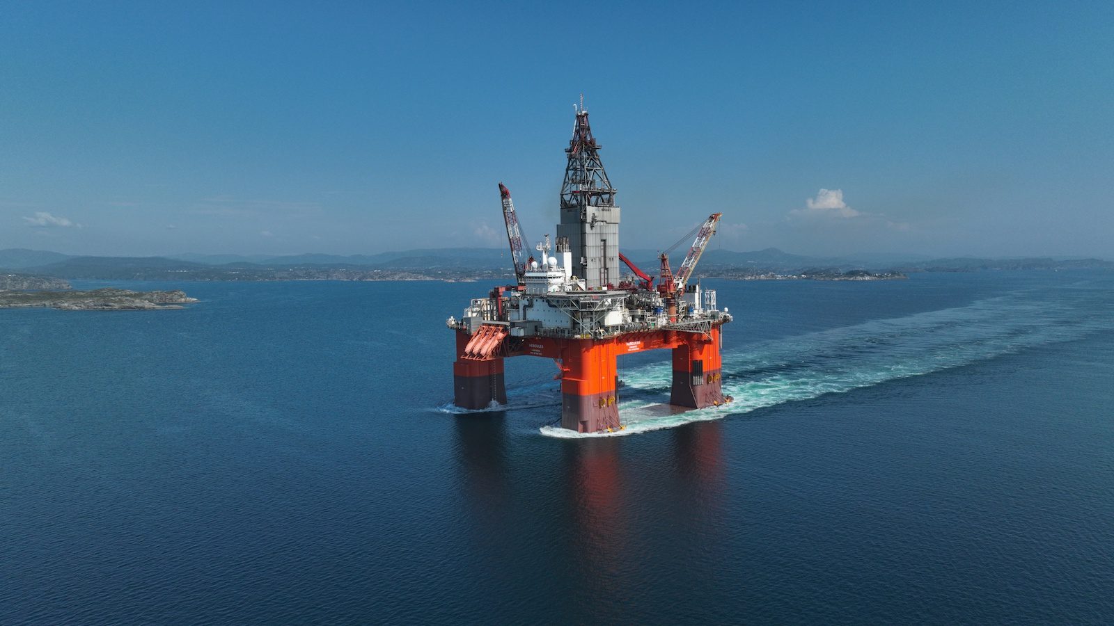 The Hercules drilling rig underway. Photo courtesy Odfjell Drilling