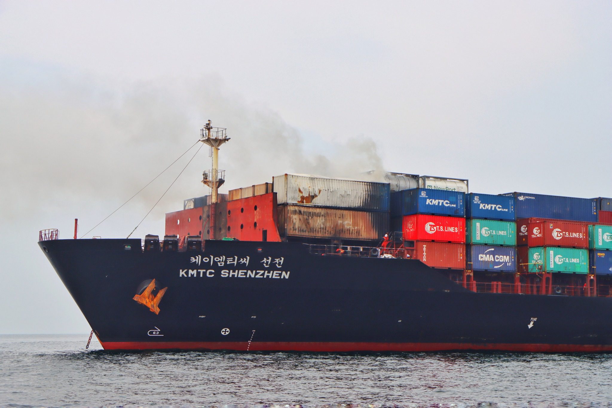 Burned containers on the bow of the KMTC Shenzen containership