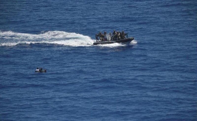 EUNAVFOR forces apprehend suspected Somali pirates in the Gulf of Aden