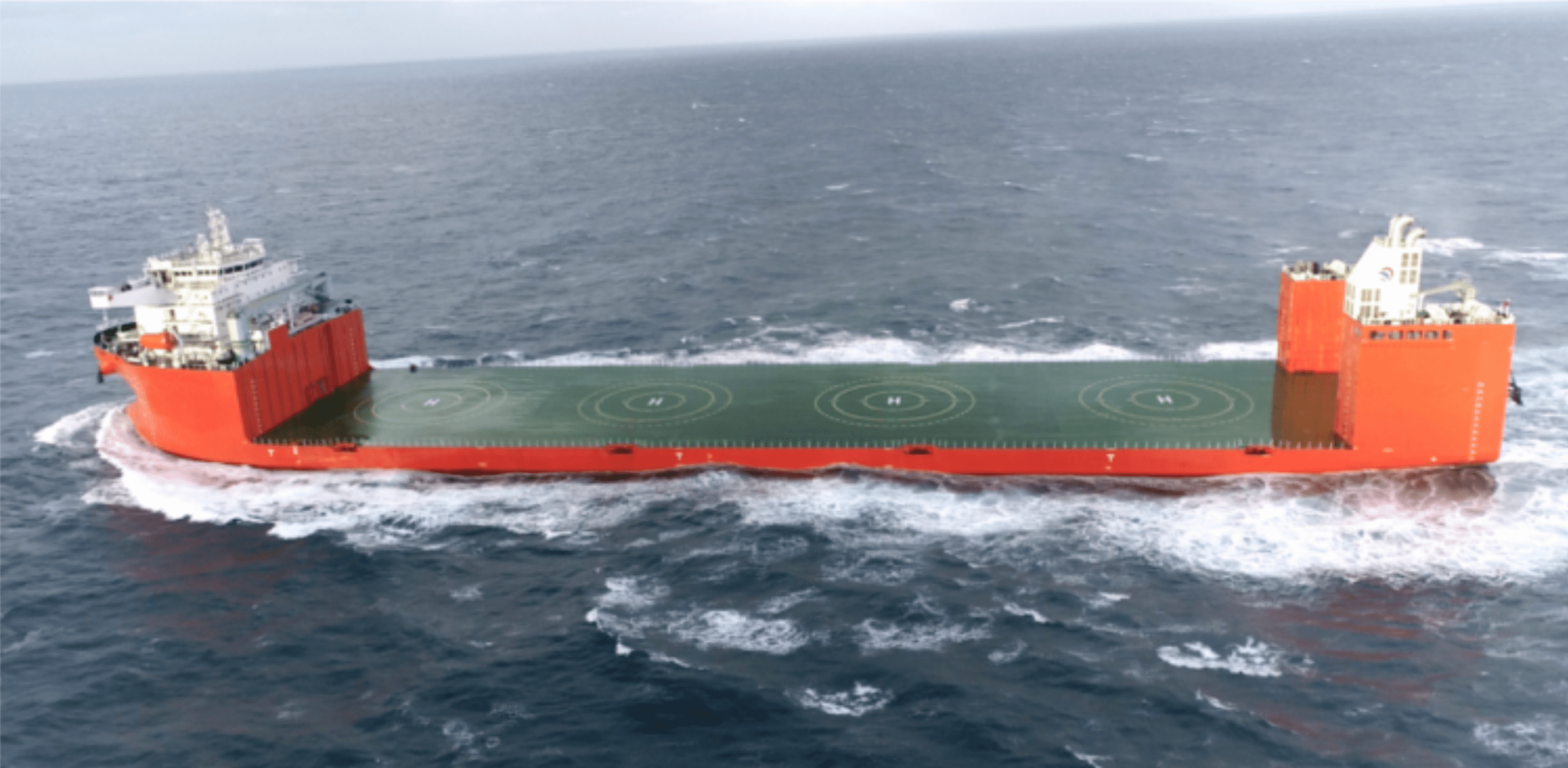 Heavy lift vessel Wei Xiao Tian Shi. (Source: Jiangsu Fanzhou Shipping Company)
