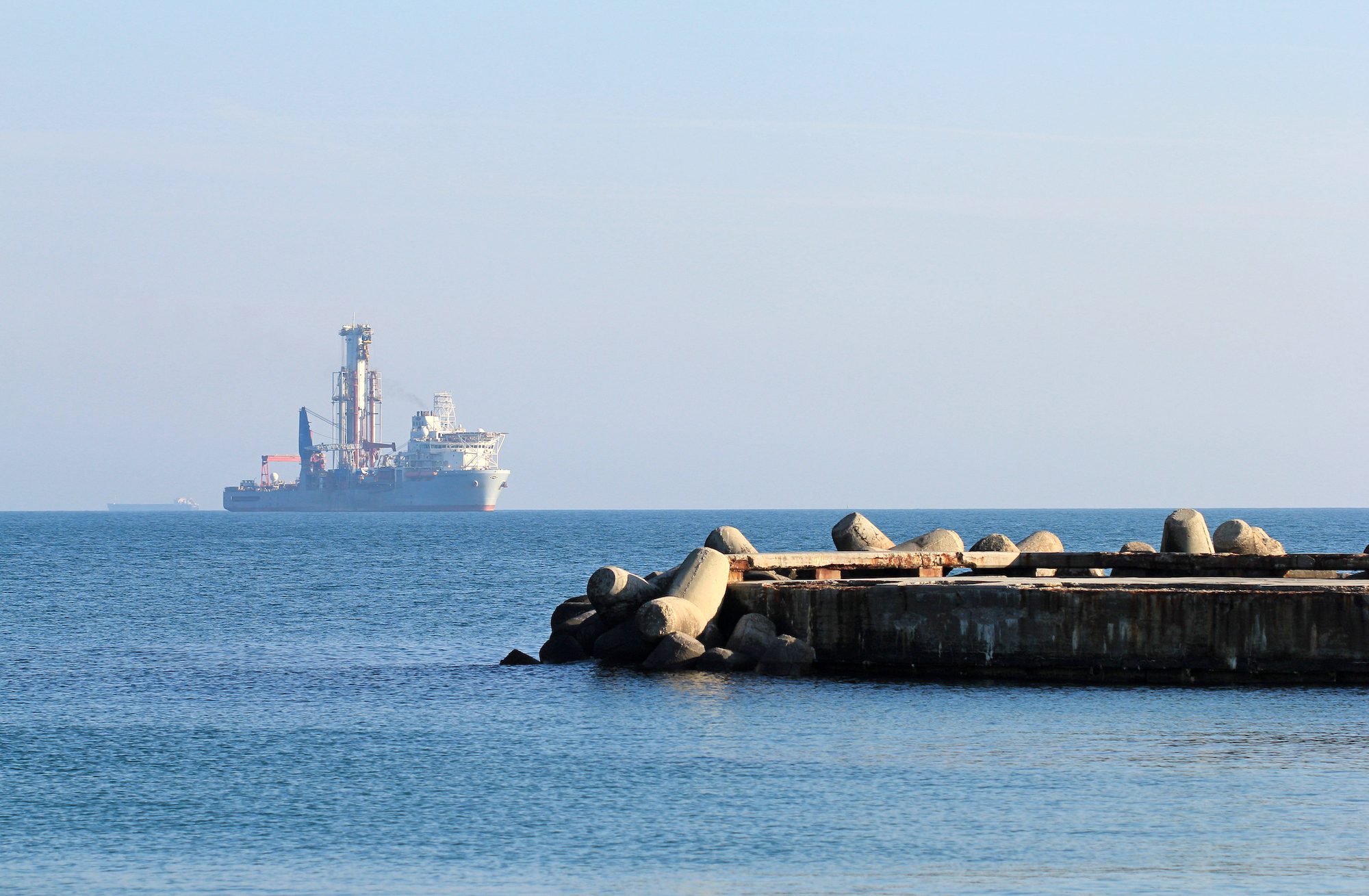 The drilling ship Noble Globetrotter II off the coast of Varna, Bulgaria