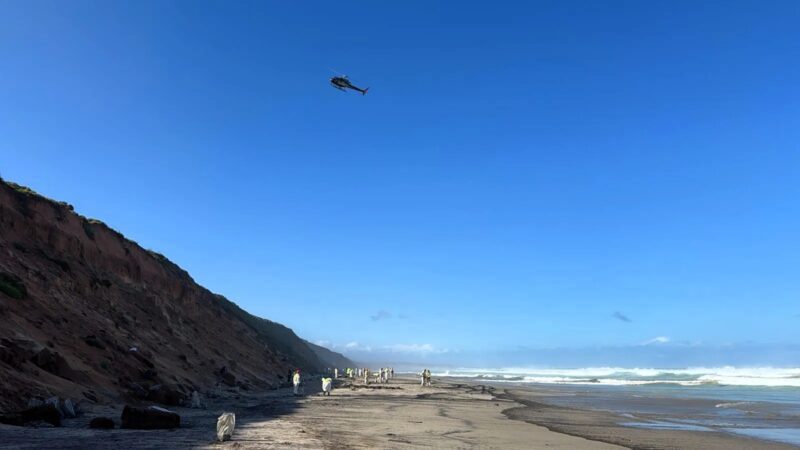 SAMSA photo of beach cleanup after the MV Ultra Galaxy broke apart. Photo courtesy SAMSA