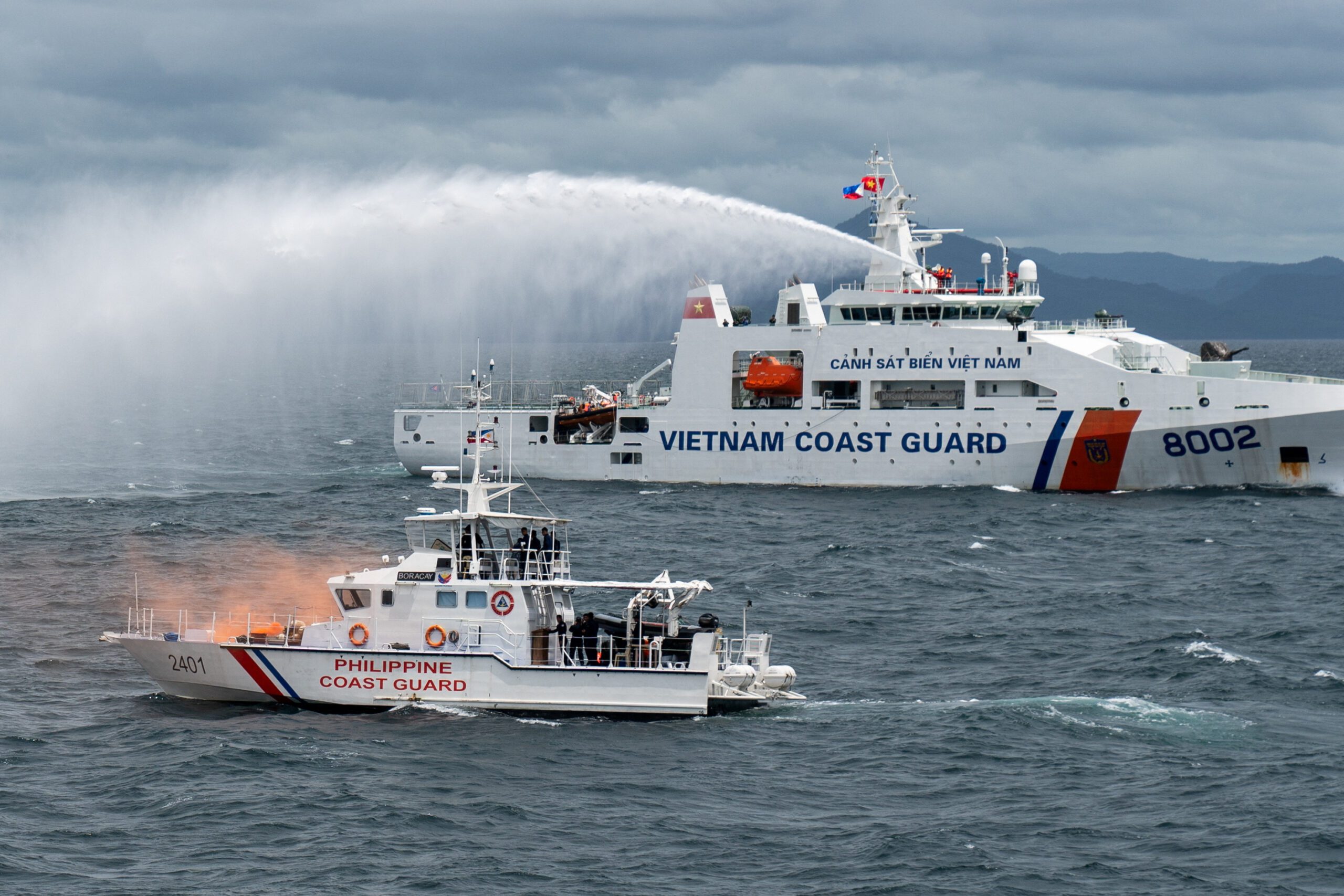 Philippine and Vietnamese Coast Guard Joint Maritime Exercise. REUTERS/Lisa Marie David