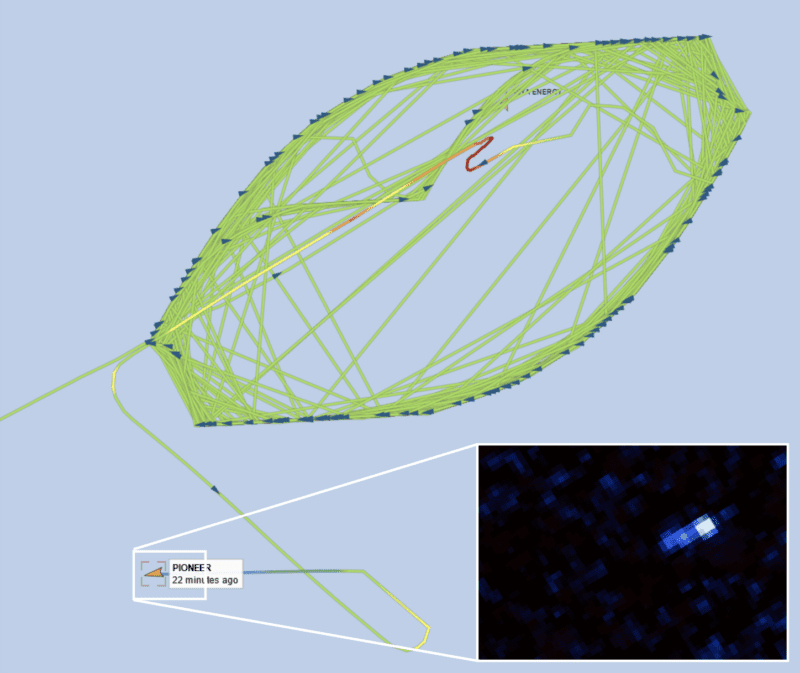 LNGC Pioneer’s spoofed AIS track and reemergence on August 6. Sentinel SAR inset confirms presence of a vessel. (Source: Vesselfinder and Sentinel Hub)
