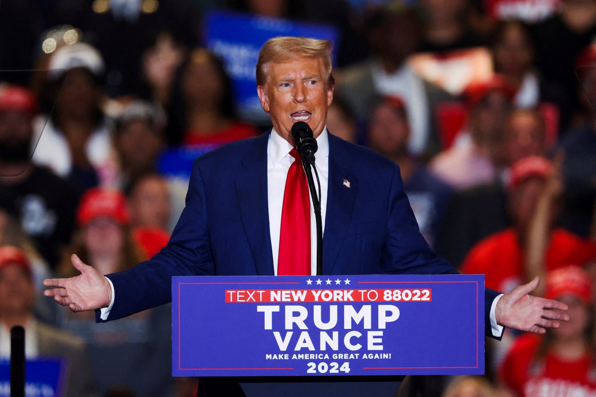 FILE PHOTO: Republican presidential nominee and former U.S. President Donald Trump speaks during a rally at Nassau Veterans Memorial Coliseum, in Uniondale, New York, U.S., September 18, 2024. REUTERS/Brendan McDermid/File Photo