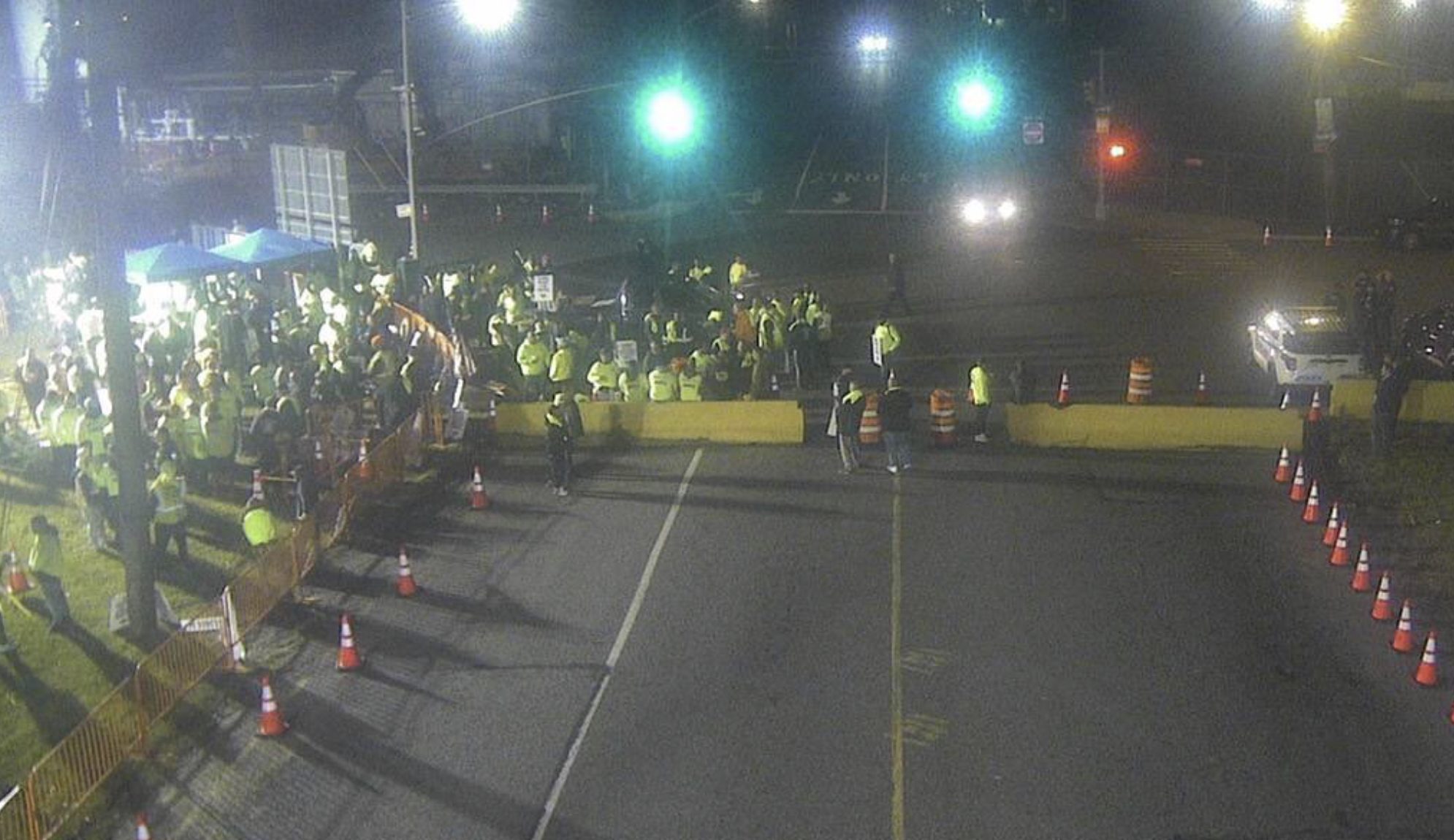 ILA union members on strike at marine terminal in NJ