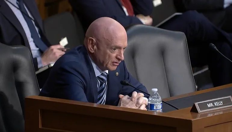 Sen. Kelly addresses witnesses in the Senate Armed Services Committee hearing