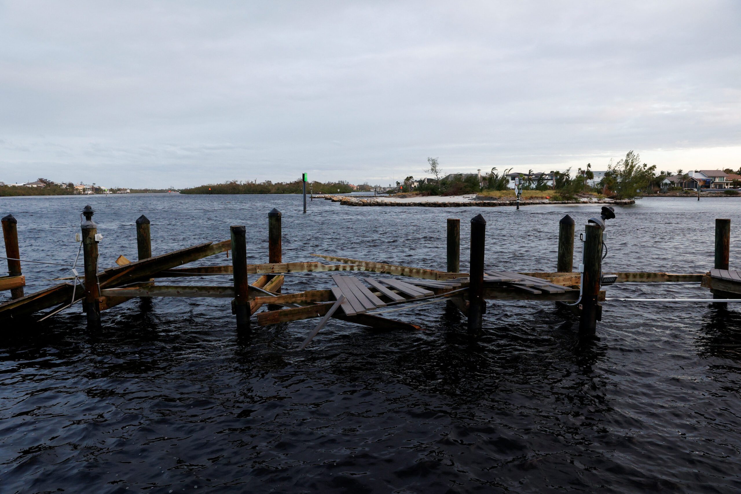 Why Do Some Hurricanes Stall While Others Dissipate?