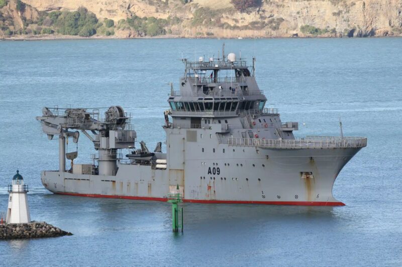 HMNZS Manawanui Sinking: Hard Grounding, Fire, And A Broken Royal New ...