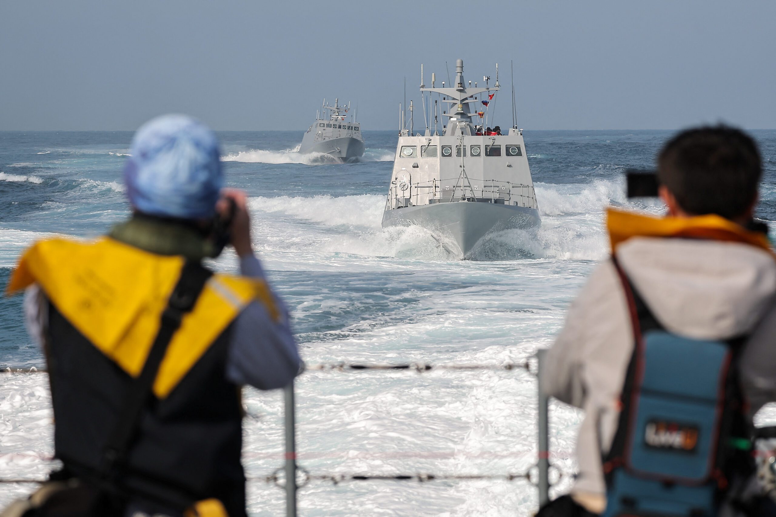 Taiwan Navy Shows Off Its Steel With Simulated Attack Exercise