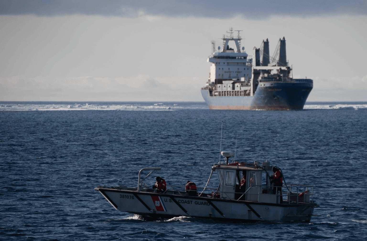 USCG Icebreaker ‘Polar Star’ Completes Escort of Cargo Vessels During Antarctic Operation Deep Freeze