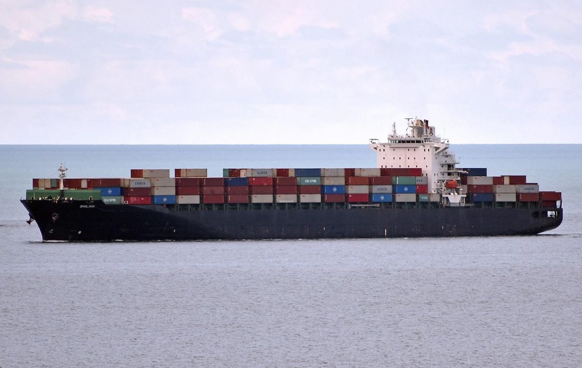 Containership M/V Shiling at sea