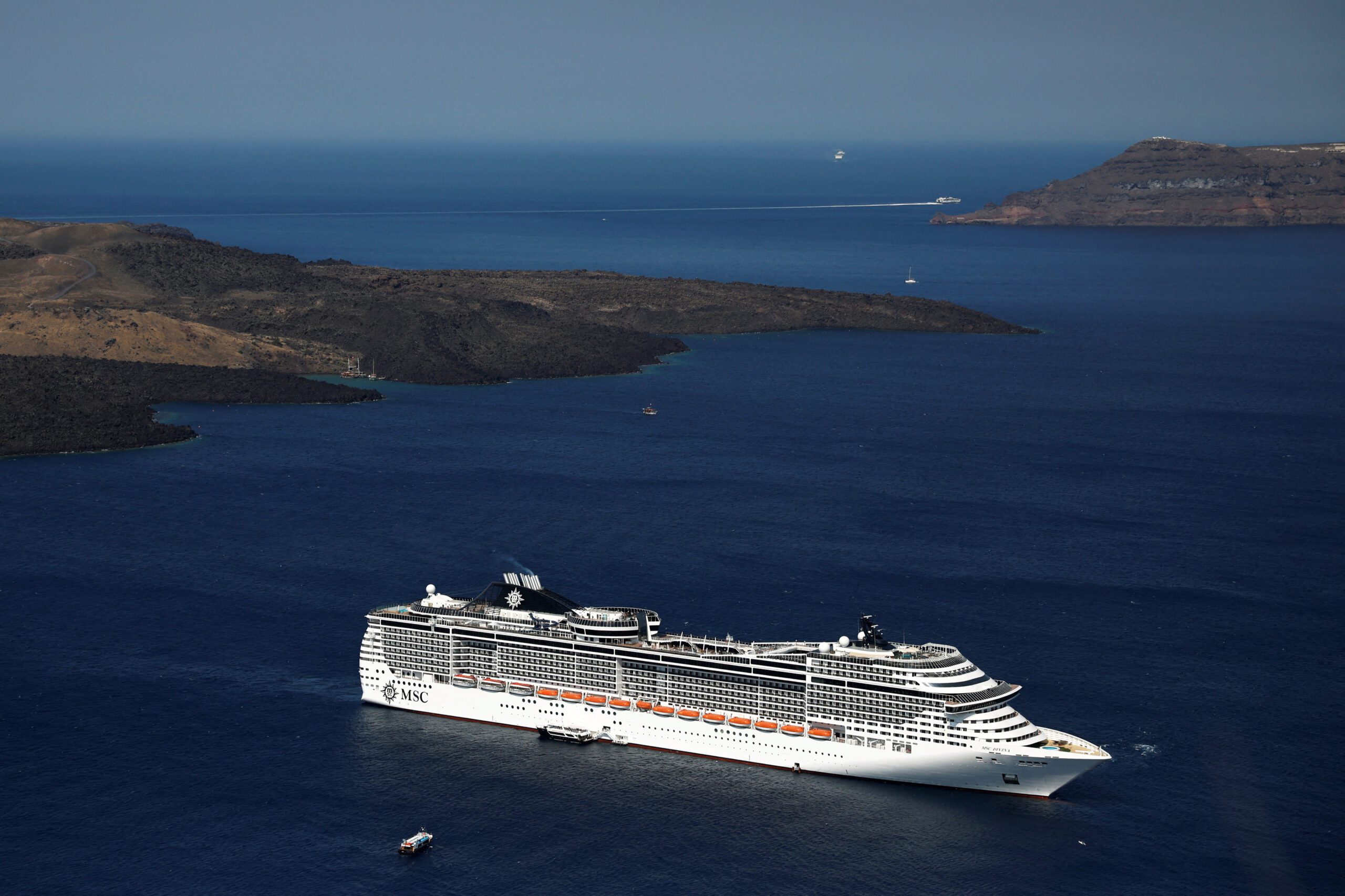 Greece Imposes 20-Euro Levy On Santorini Cruise Visitors