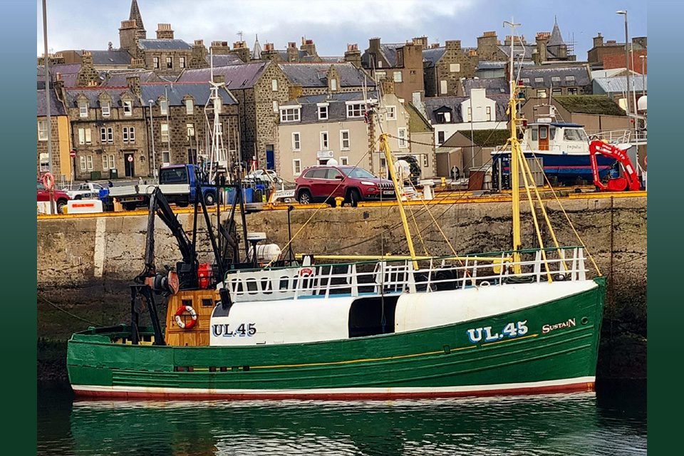 Sustain fishing vessel