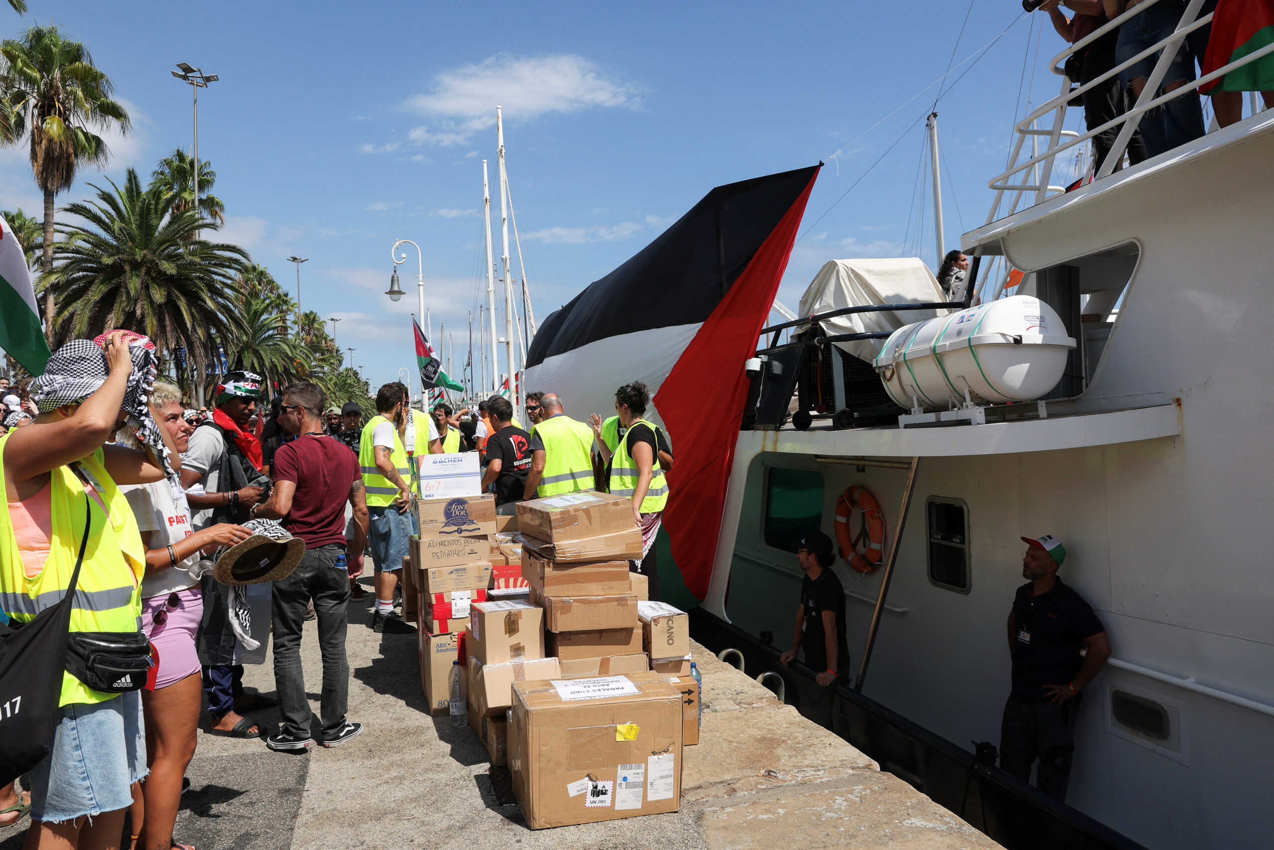 Humanitarian flotilla including Greta Thunberg departs for Gaza from Spain