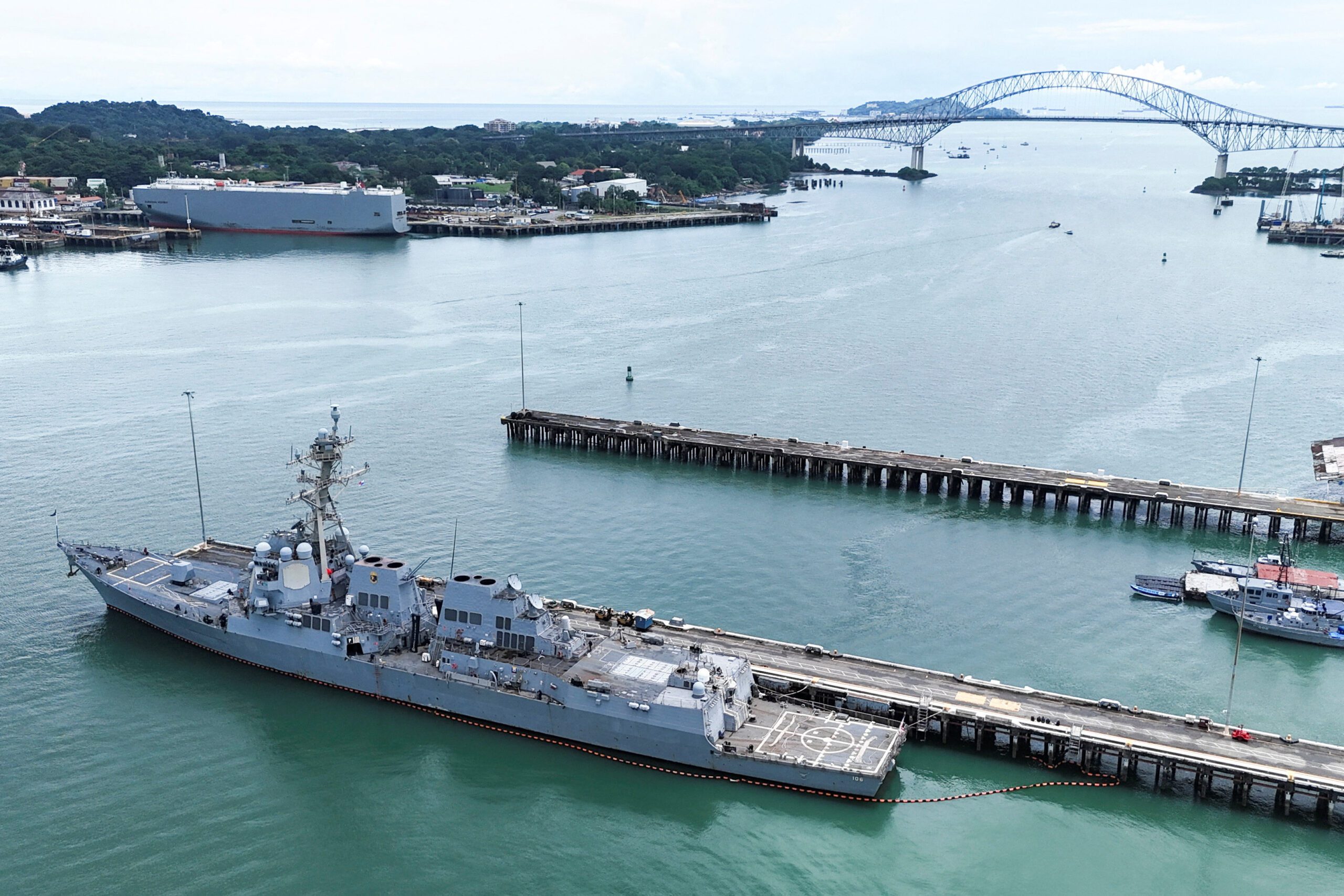 U.S. Navy guided missile cruiser docks at a naval base near the entrance to the Panama Canal