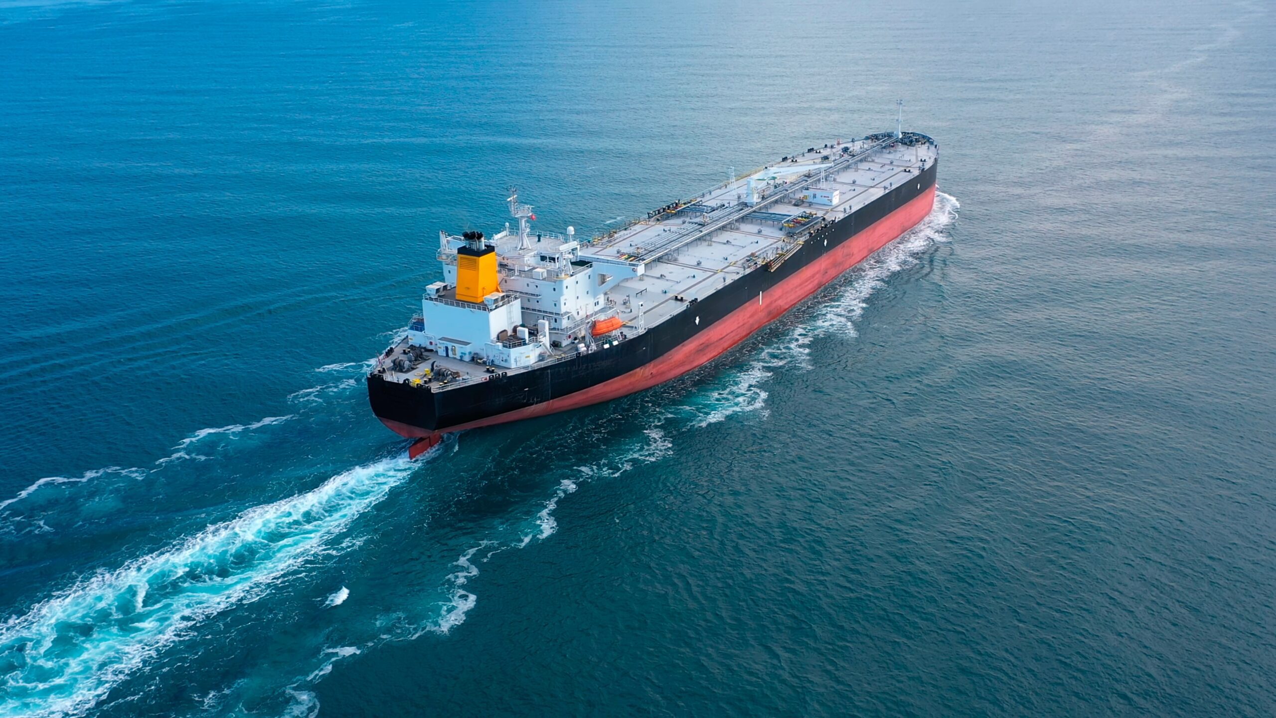 Handysize gas tanker