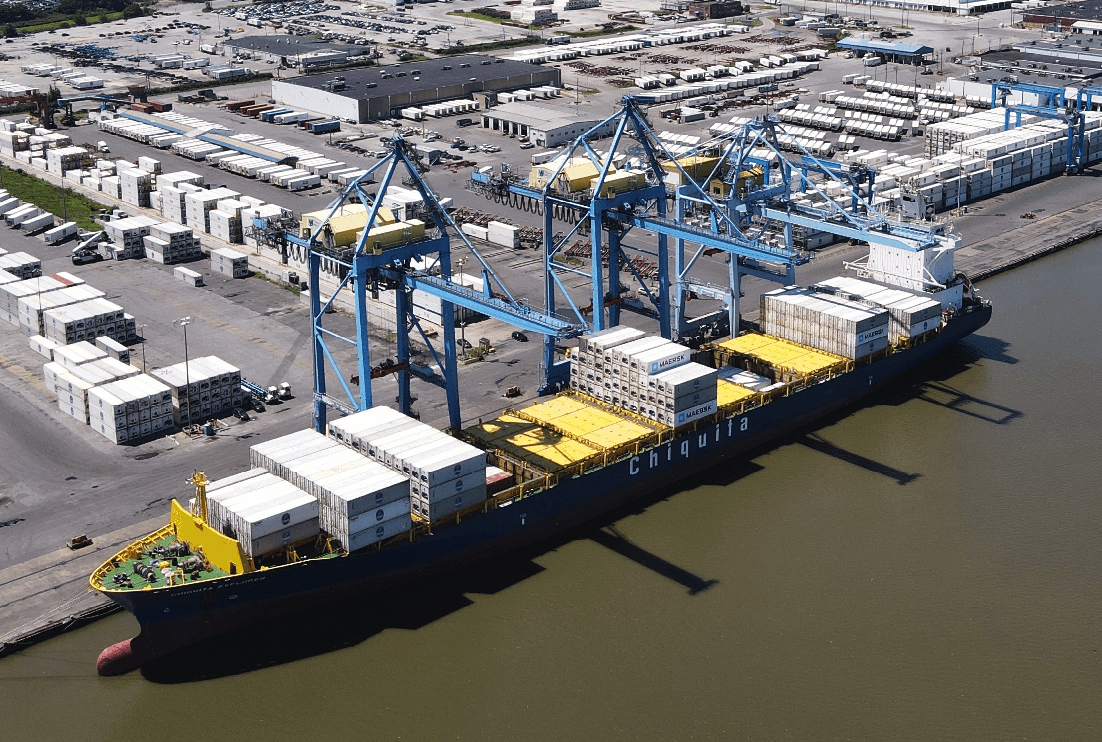 Chiquita containership at Port of Wilmington
