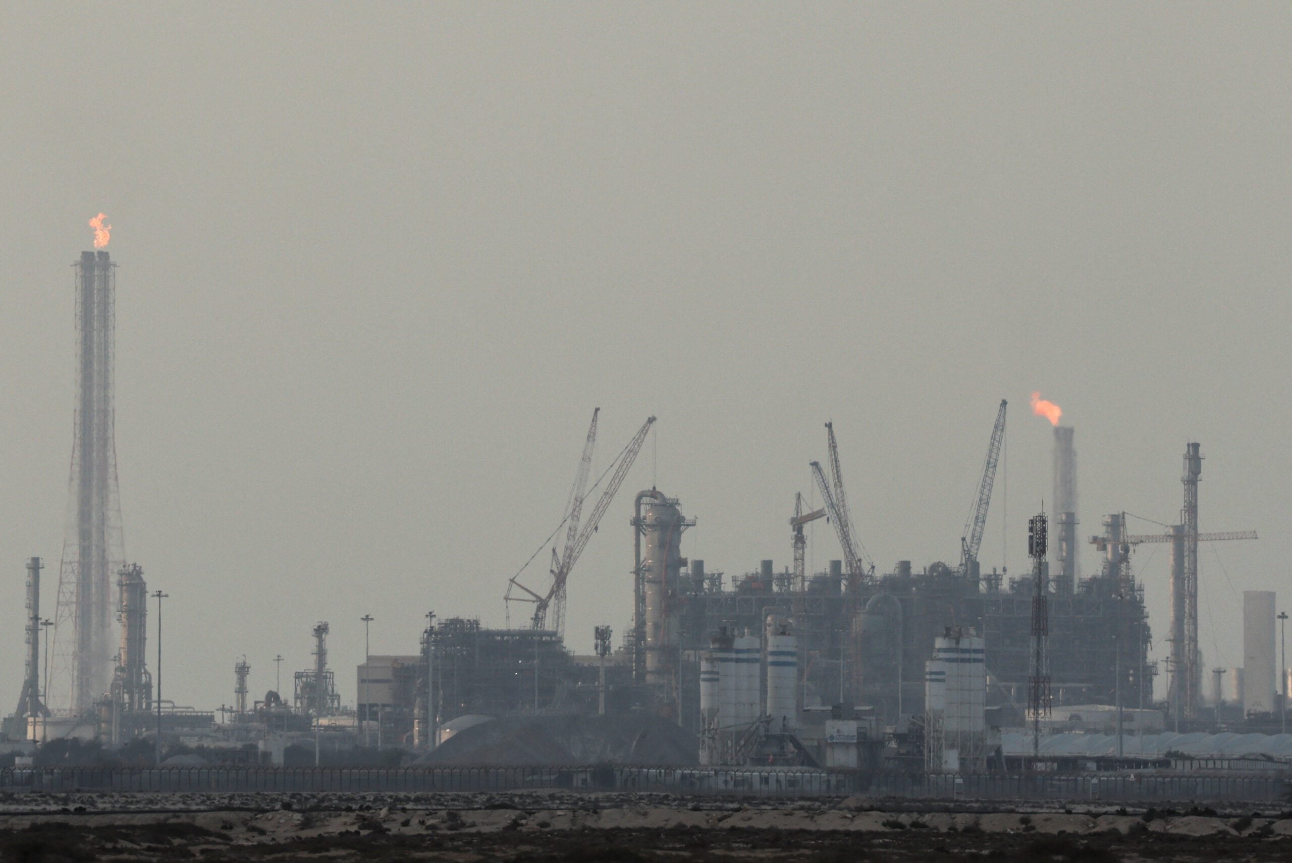 Qatar Halts LNG Output, Saudi Refinery, Israeli Oil, Gas Fields Shut Amid Mideast Strikes