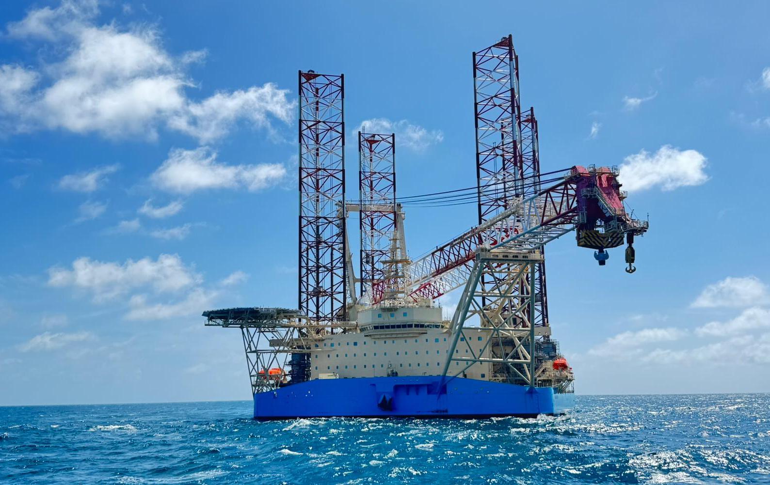 Seatrium WTIV on sea trials